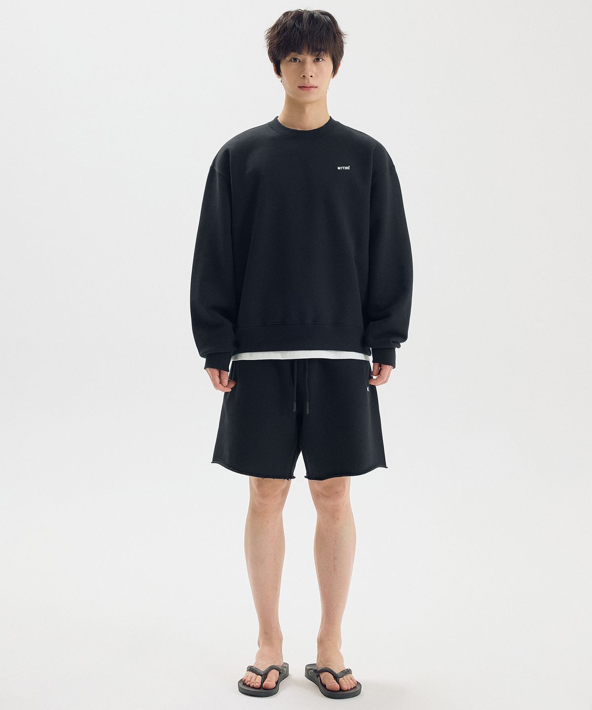 마티레(MTTIRÉ) BASIC LOGO SWEATSHIRT / BLACK