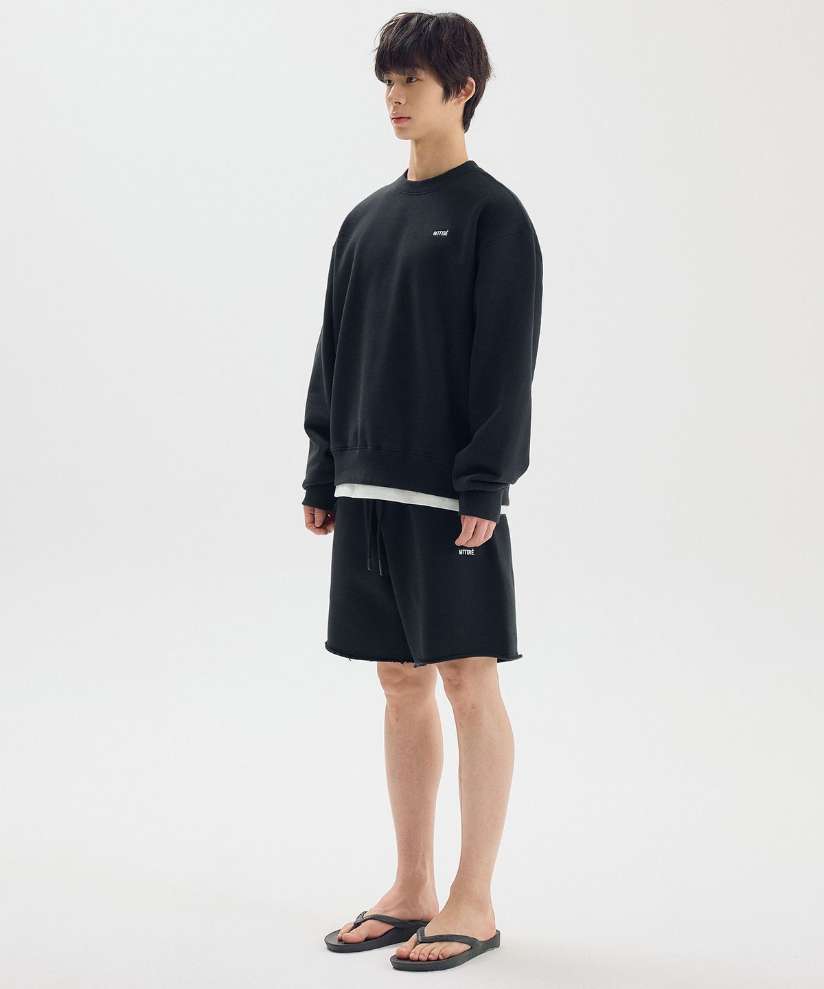 마티레(MTTIRÉ) BASIC LOGO SWEATSHIRT / BLACK