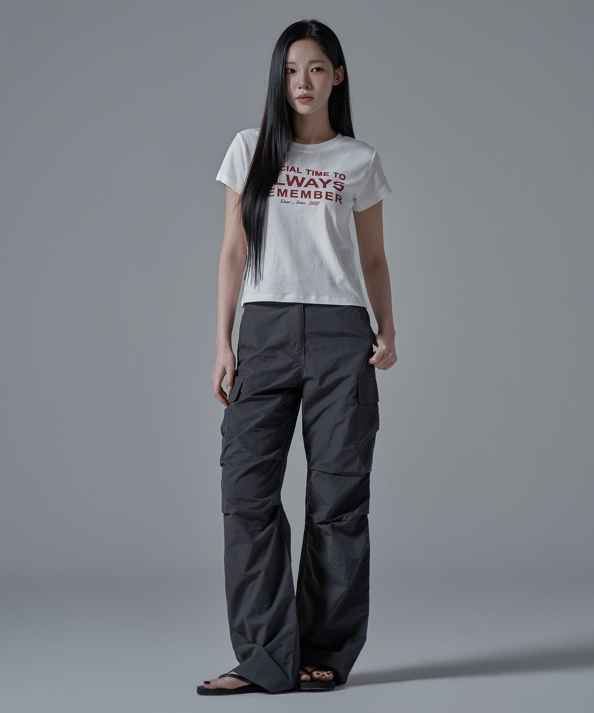 와르 포 우먼(WAARFORWOMAN) W1142 나일론 카고 팬츠_차콜