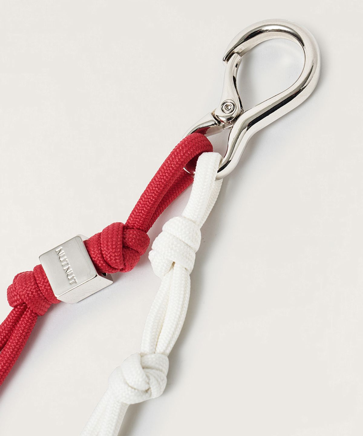 넛넛(NUTNUT) Color Block Knot Keyring - RED & WHITE