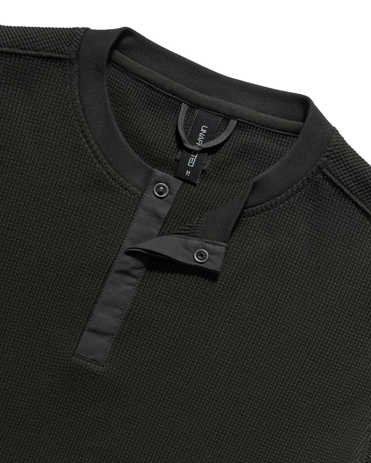 언어펙티드 에센셜(UNAFFECTED ESSENTIAL) HENLEY NECK T-SHIRT / CHARCOAL
