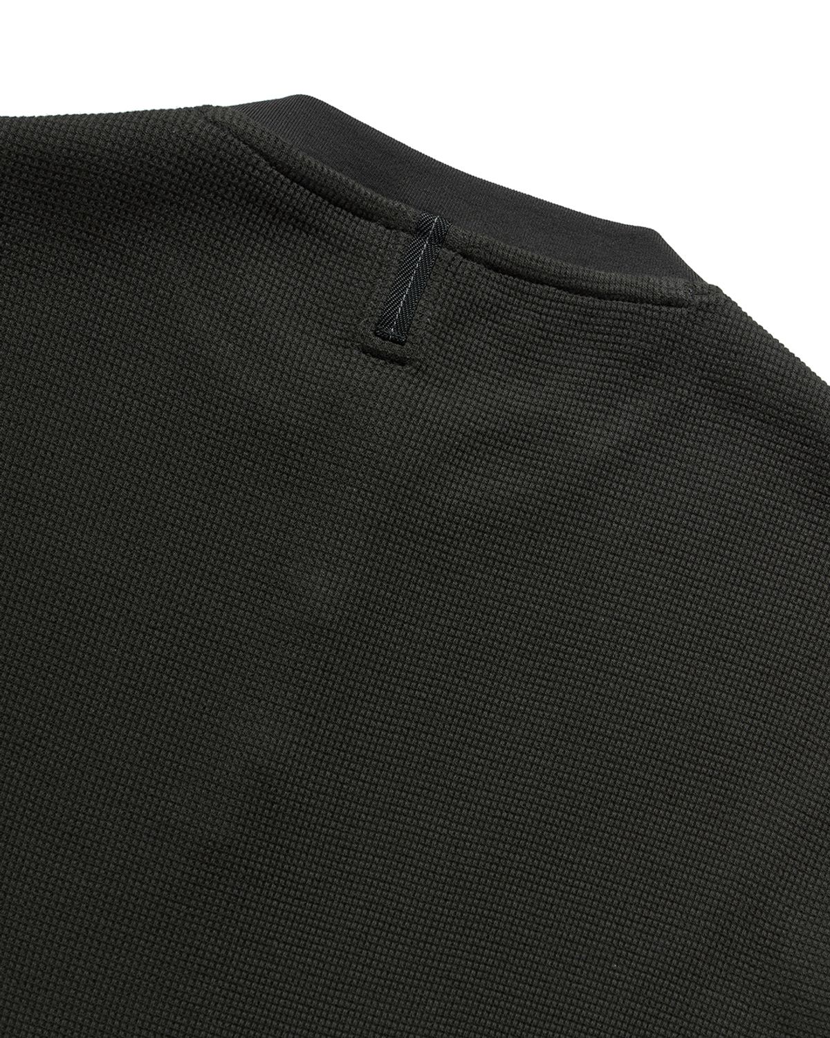 언어펙티드 에센셜(UNAFFECTED ESSENTIAL) HENLEY NECK T-SHIRT / CHARCOAL