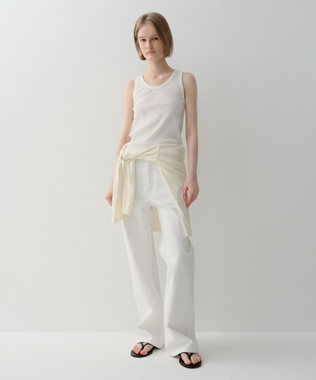 이아(EAAH) STRAIGHT DENIM PANTS (WHITE)