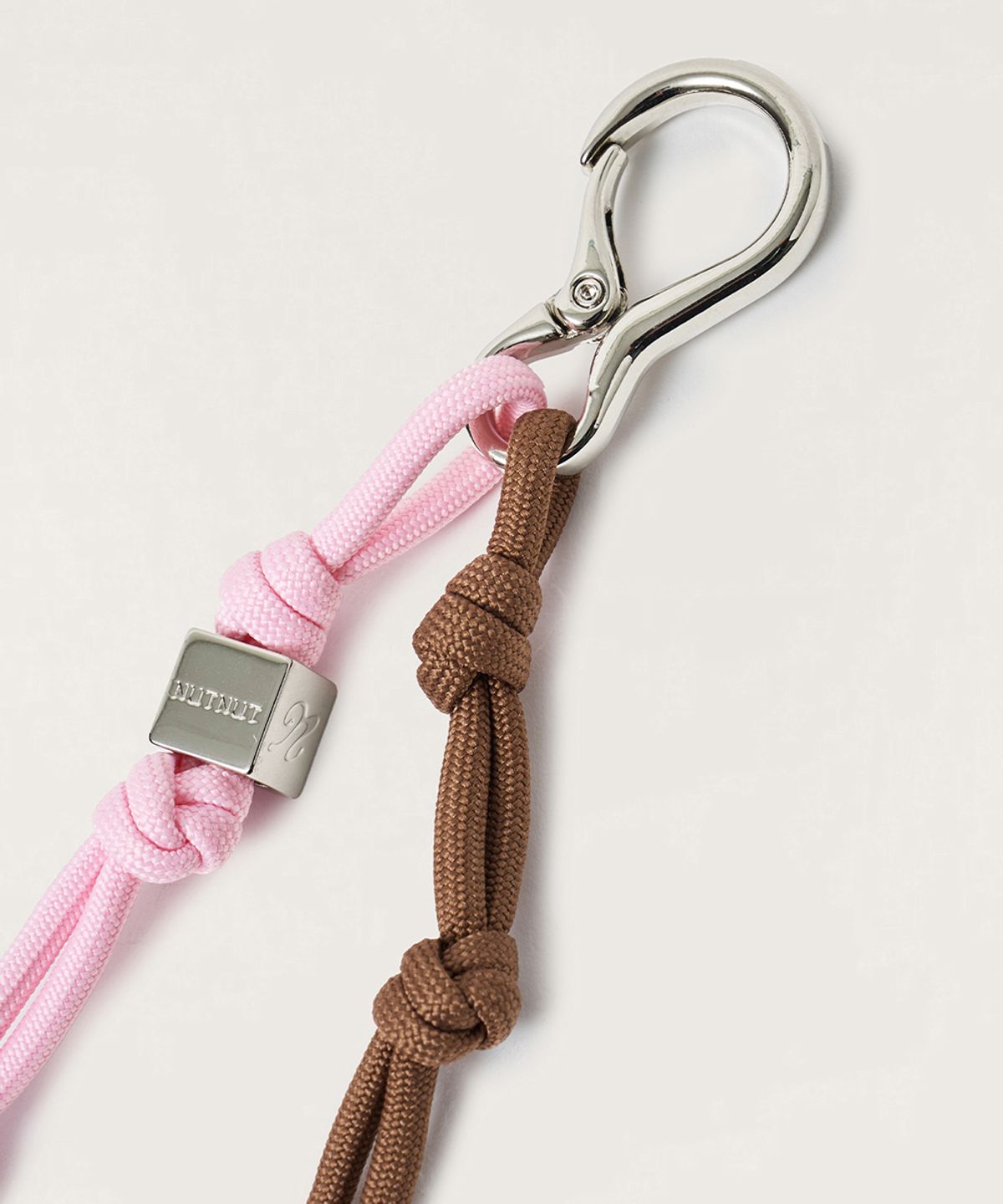 넛넛(NUTNUT) Color Block Knot Keyring - PINK & BROWN