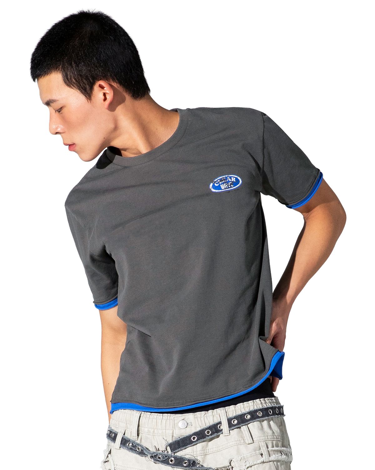 엑스톤즈(XTONZ) XTT155 서핑 레귤러 티셔츠 (CHARCOAL)