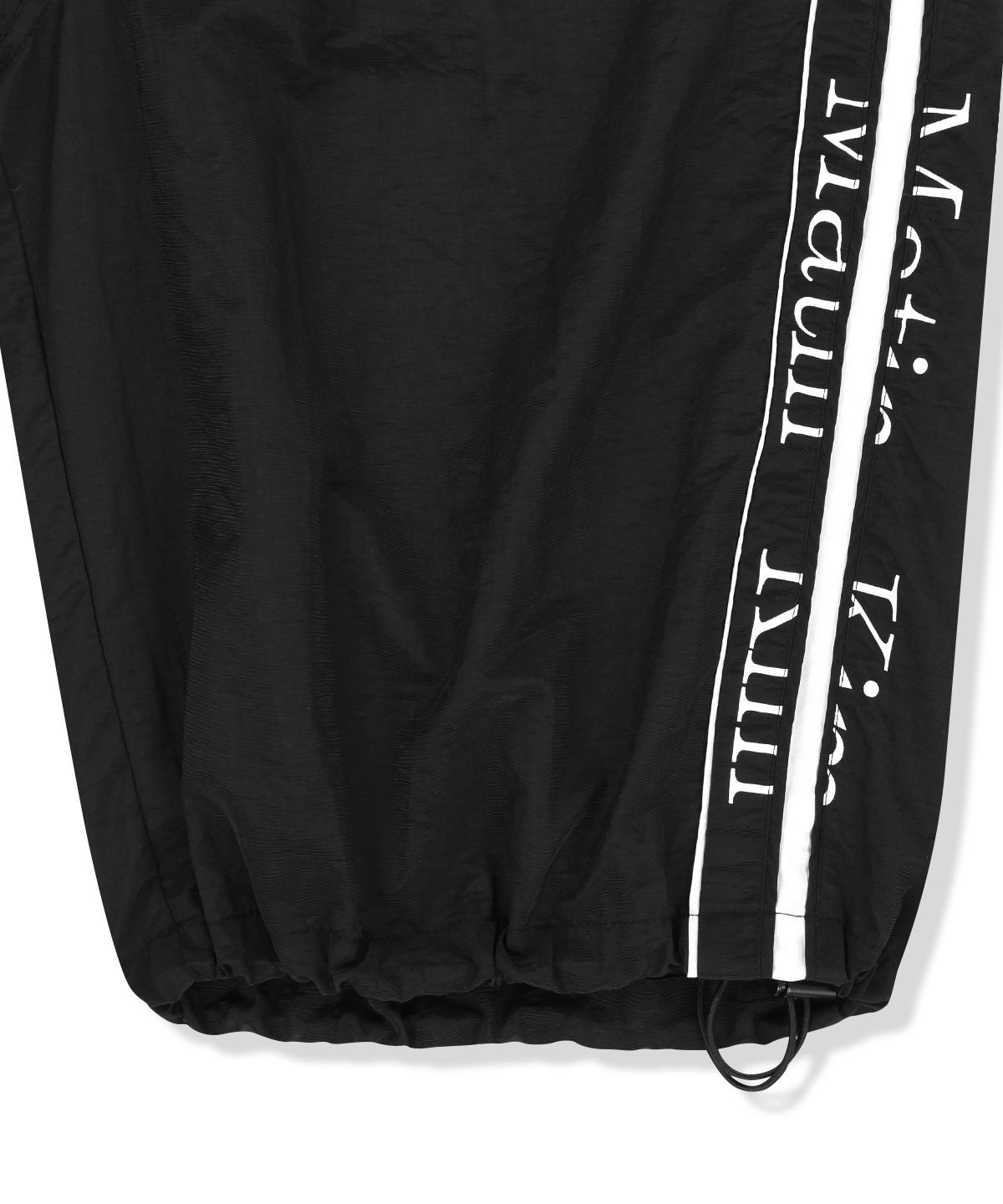 마뗑킴(MATIN KIM) SIDE LOGO BERMUDA TRACK PANTS IN BLACK