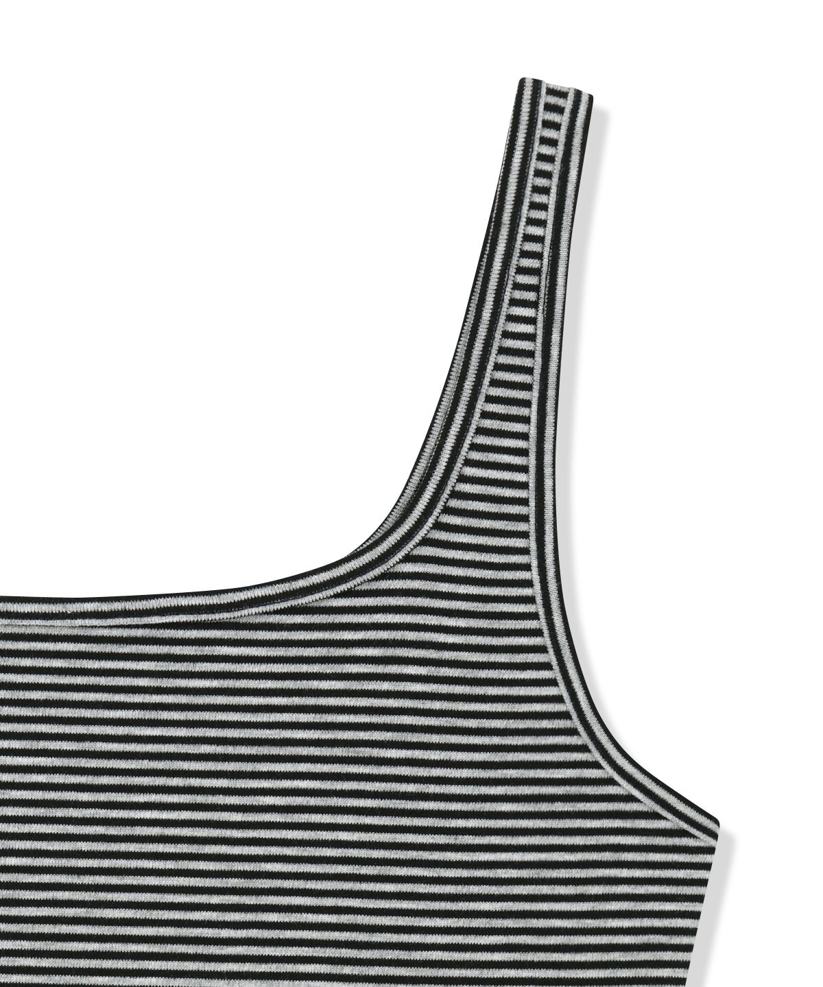마뗑킴(MATIN KIM) SQUARE NECK CROPPED TANK TOP IN BLACK