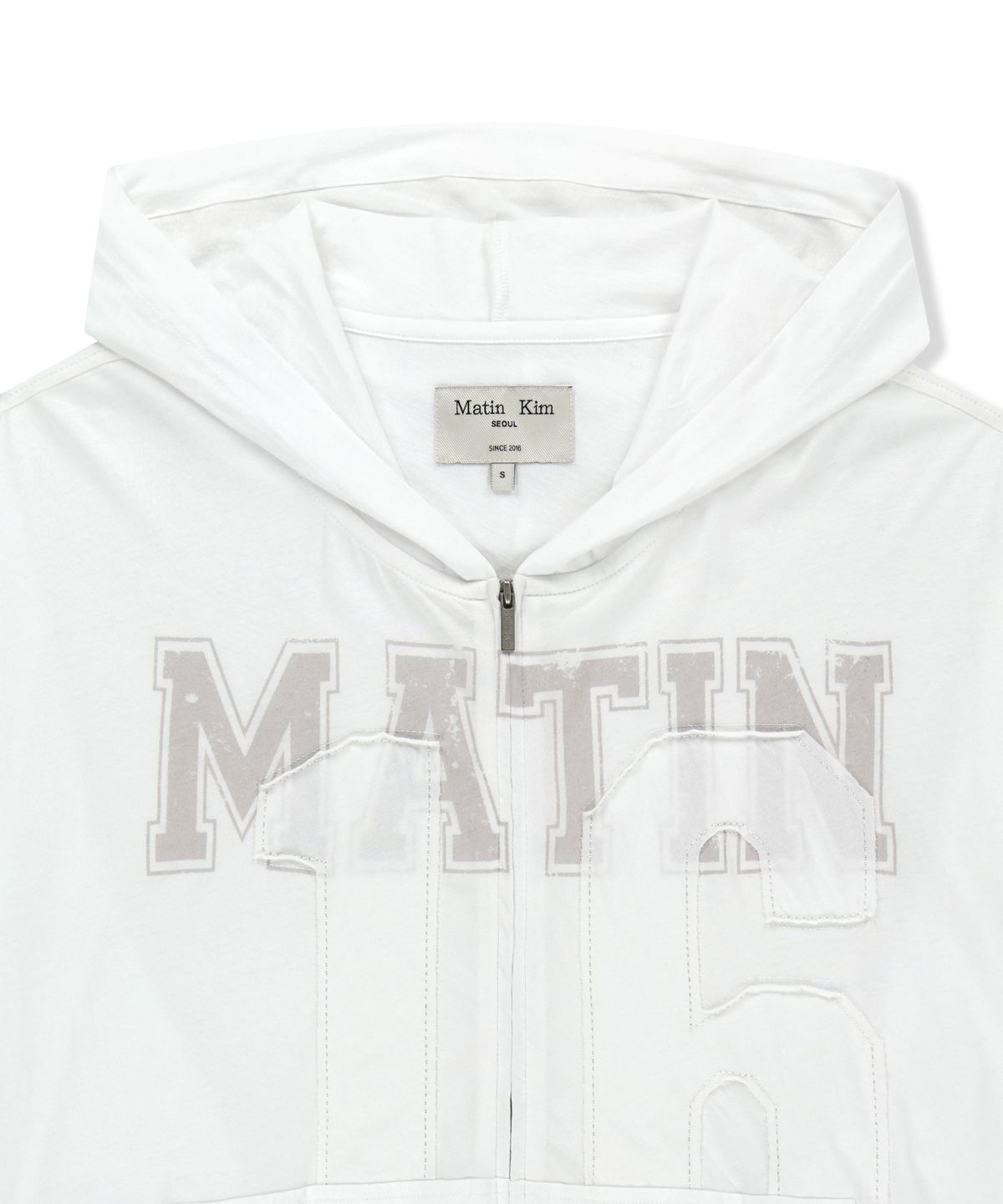 마뗑킴(MATIN KIM) MATIN 16 APPLIQUE LOGO HOODY ZIP UP IN WHITE