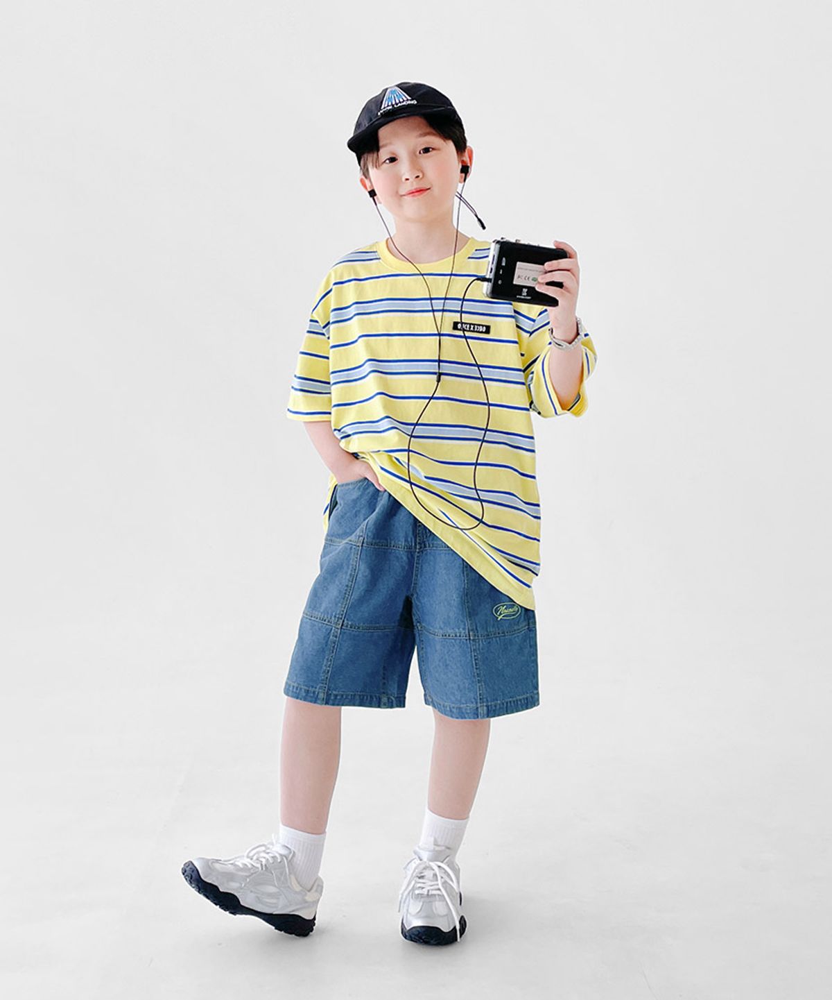베리클로젯(BERRYCLOSET) 라디오 스트라이프 반팔티