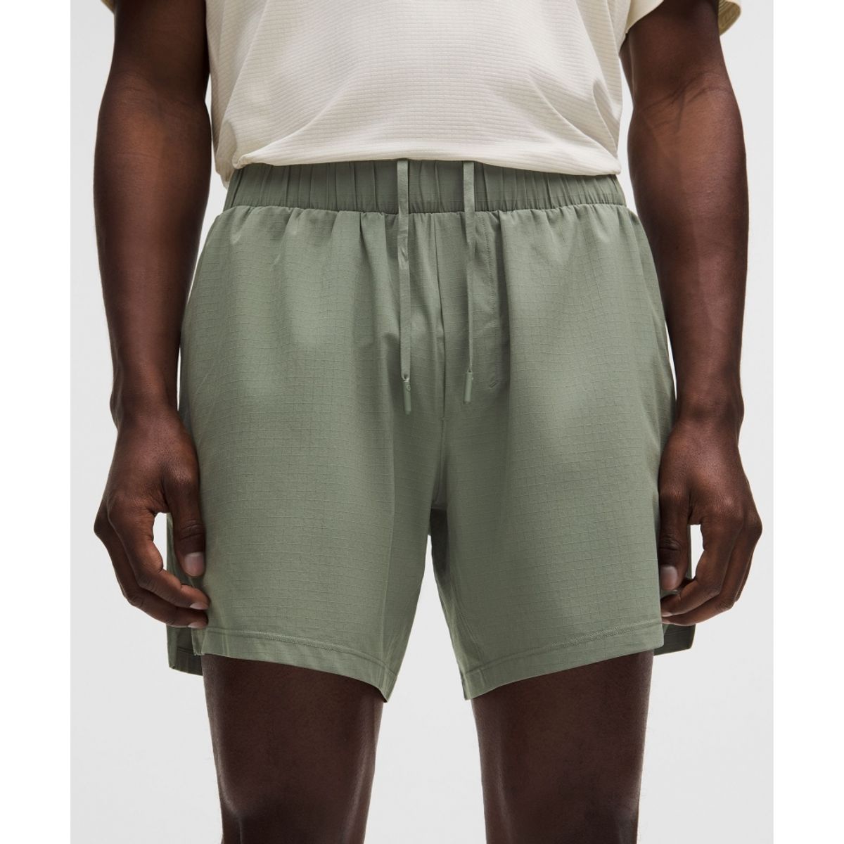 룰루레몬(LULULEMON) 마일 메이커 런 크루 립스탑 라인드 쇼츠 6inch  WILO
