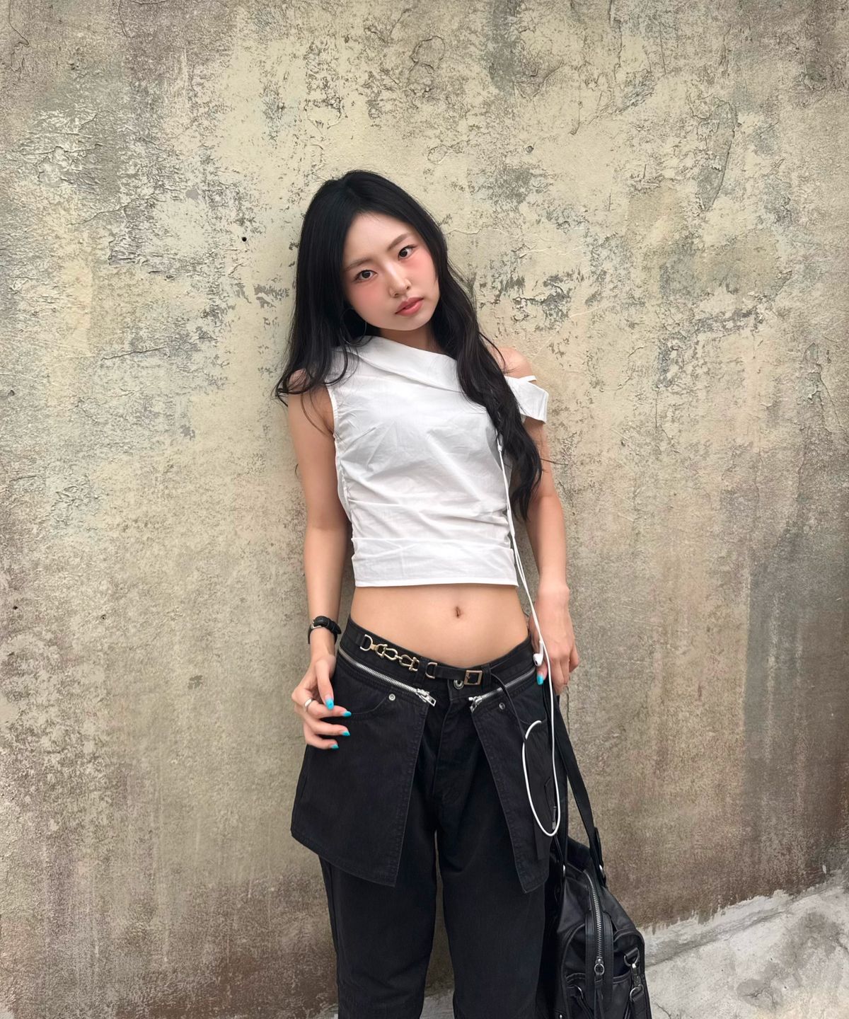 미쏘(MIXXO) 원숄더 블라우스_MIWBWG619G