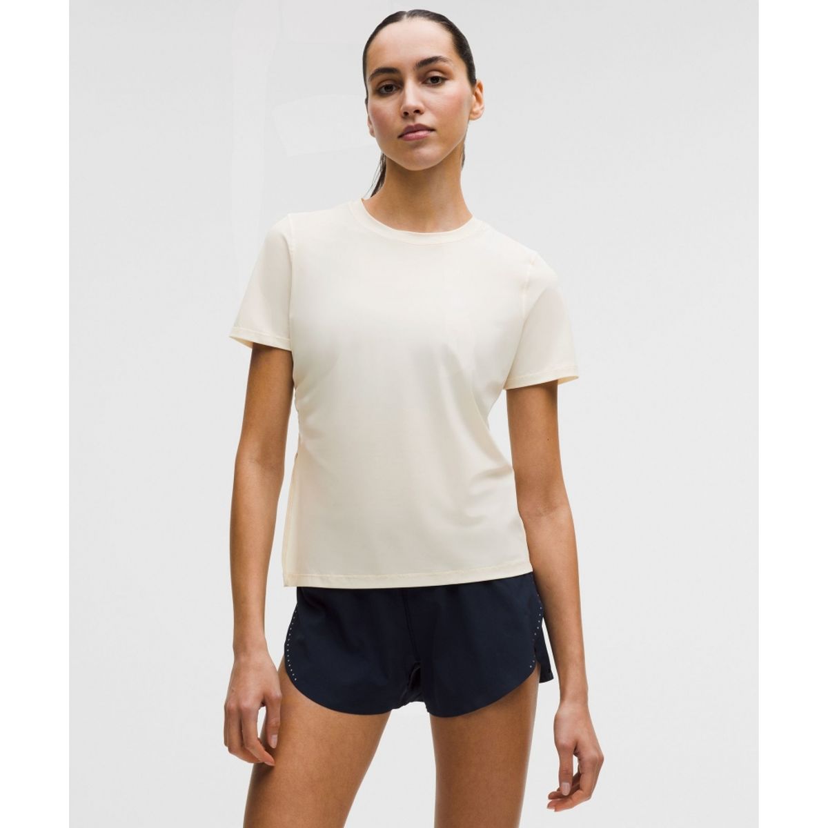 룰루레몬(LULULEMON) 사이드 루시드 러닝 숏슬리브 셔츠  LTIV
