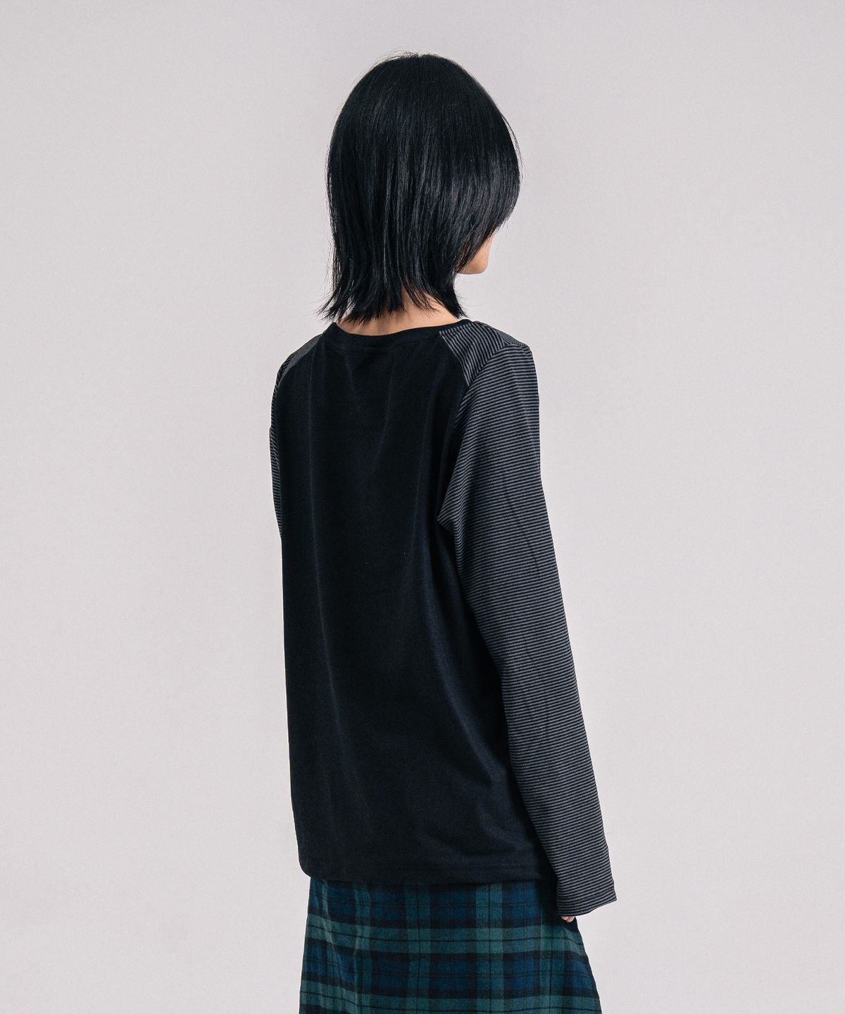 히피하우스(HIPPIE HAUS) Gray Stripe Sleeve T-shirt