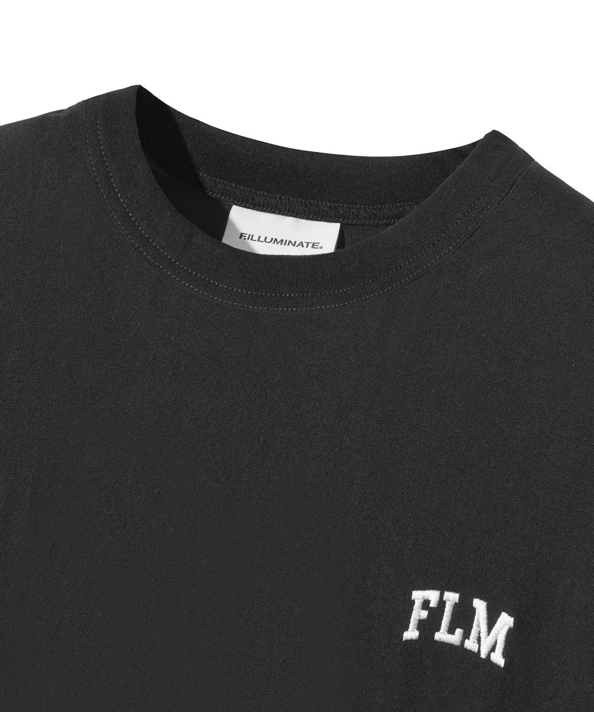 필루미네이트(FILLUMINATE) FLM 스몰 로고 티셔츠-블랙
