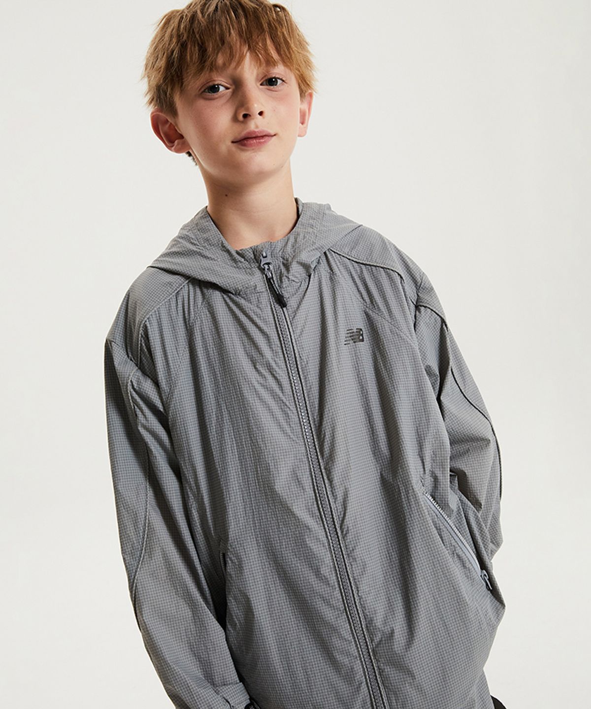 뉴발란스 키즈(NEWBALANCEKIDS) GRID PACK_아동 체크 홑겹 바람막이 NK9AG2773U15