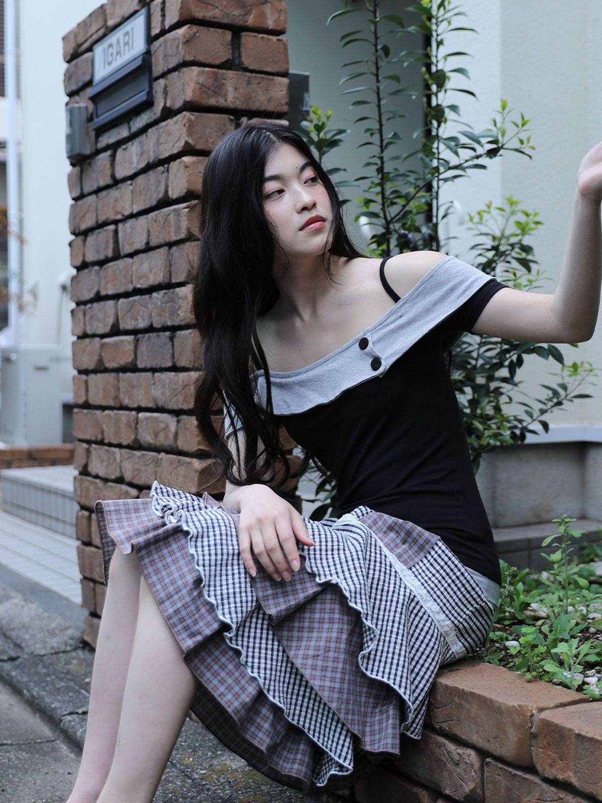 어글리쉐도우(UGLYSHADOW) 캉캉 체커드 믹스 스커트(네이비)