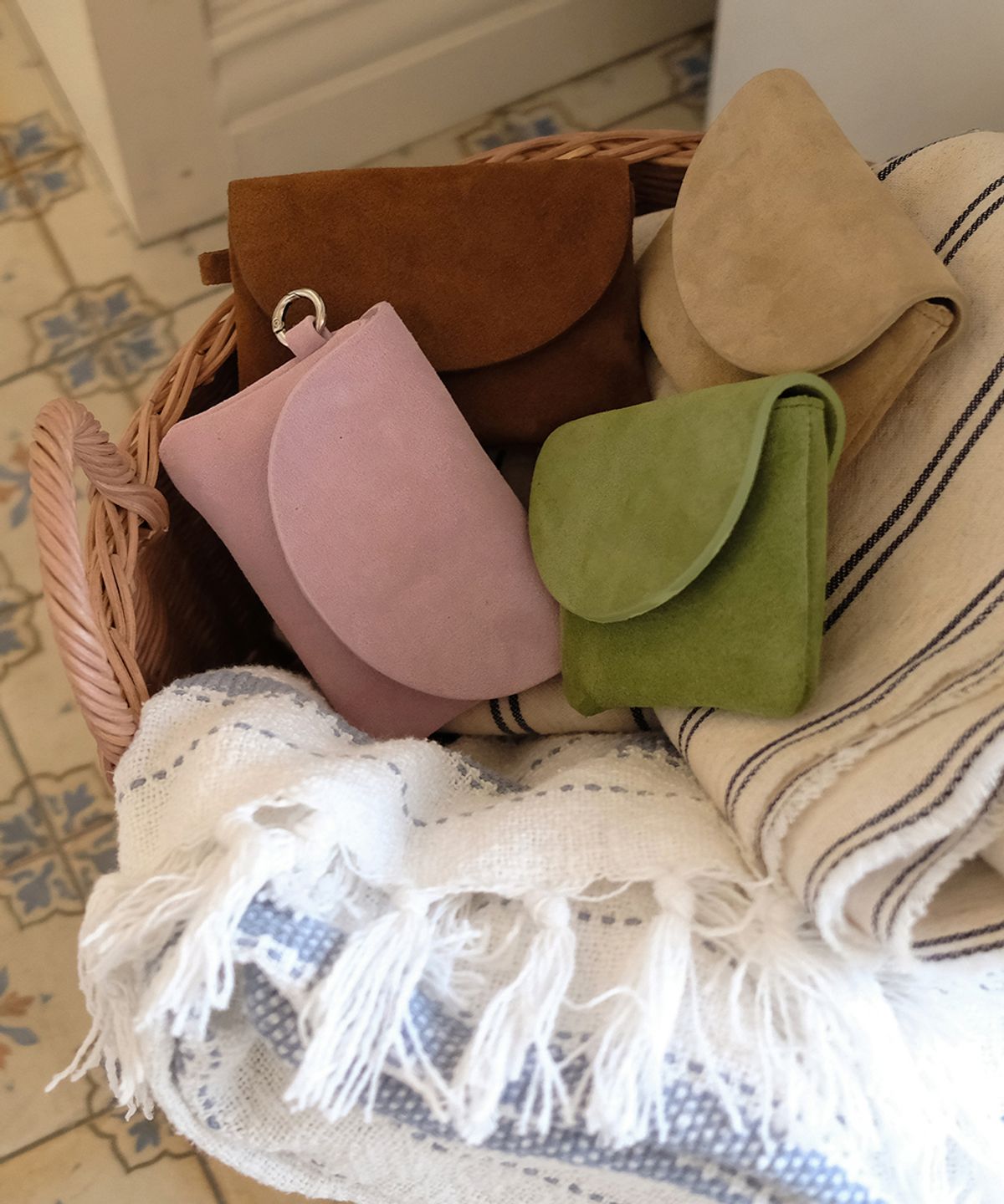 넛넛(NUTNUT) Suede String Bag - PINK