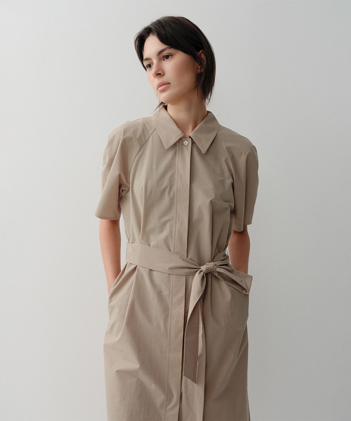 이아(EAAH) RAGLAN SHIRT DRESS (BEIGE)