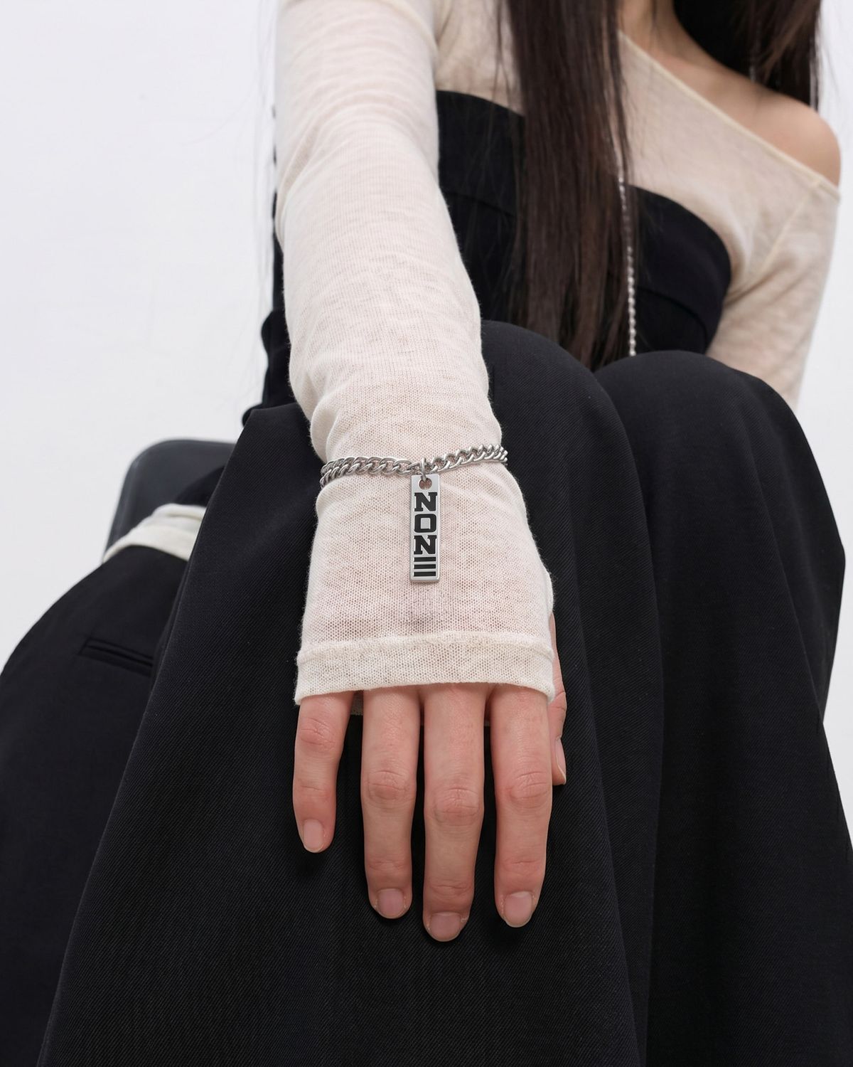 논논(NONENON) ZIPPER TAG BRC