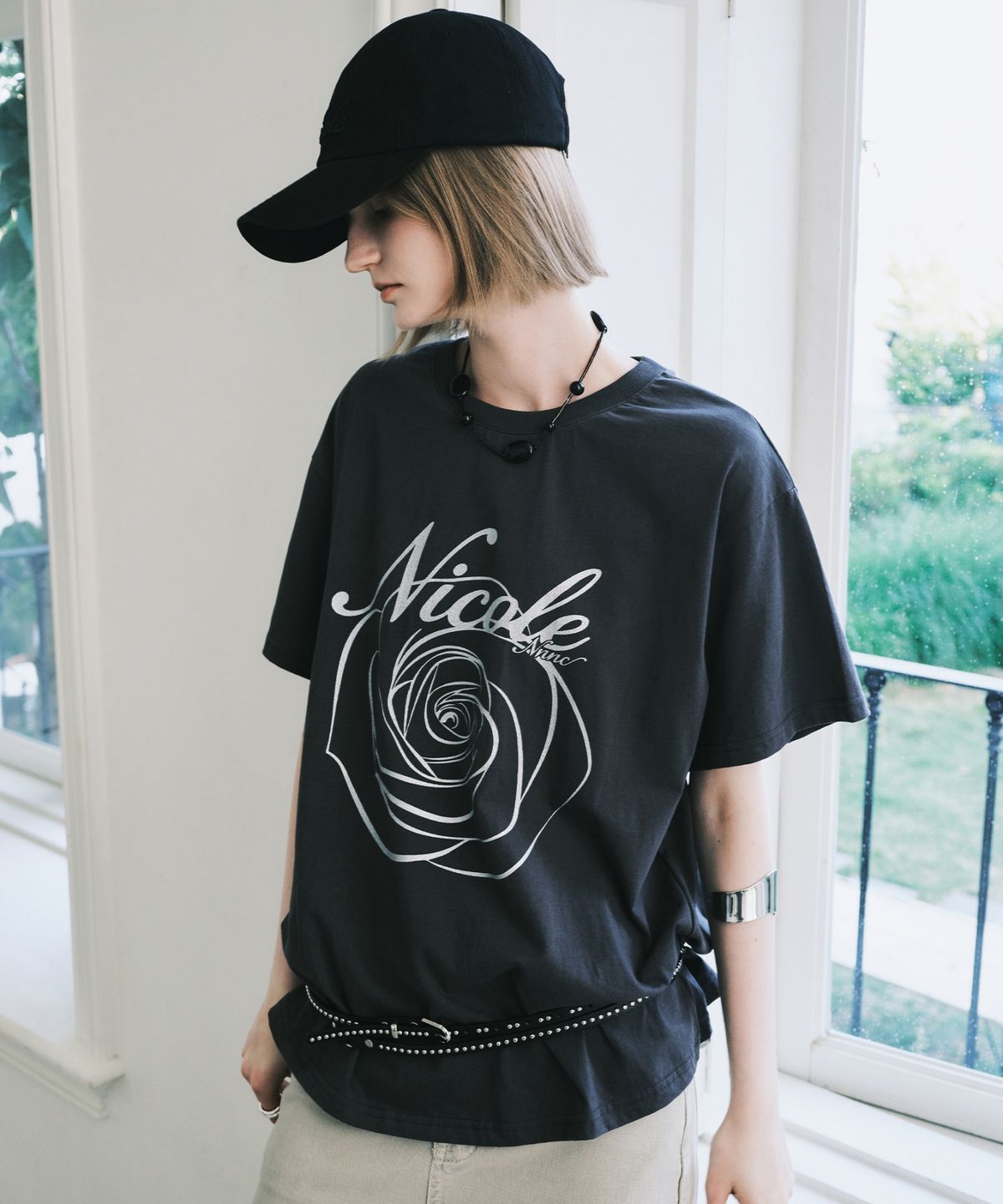 닉앤니콜(NICK&NICOLE) NICOLE ROSE SLEEVE TOP_CHARCOAL SILVER