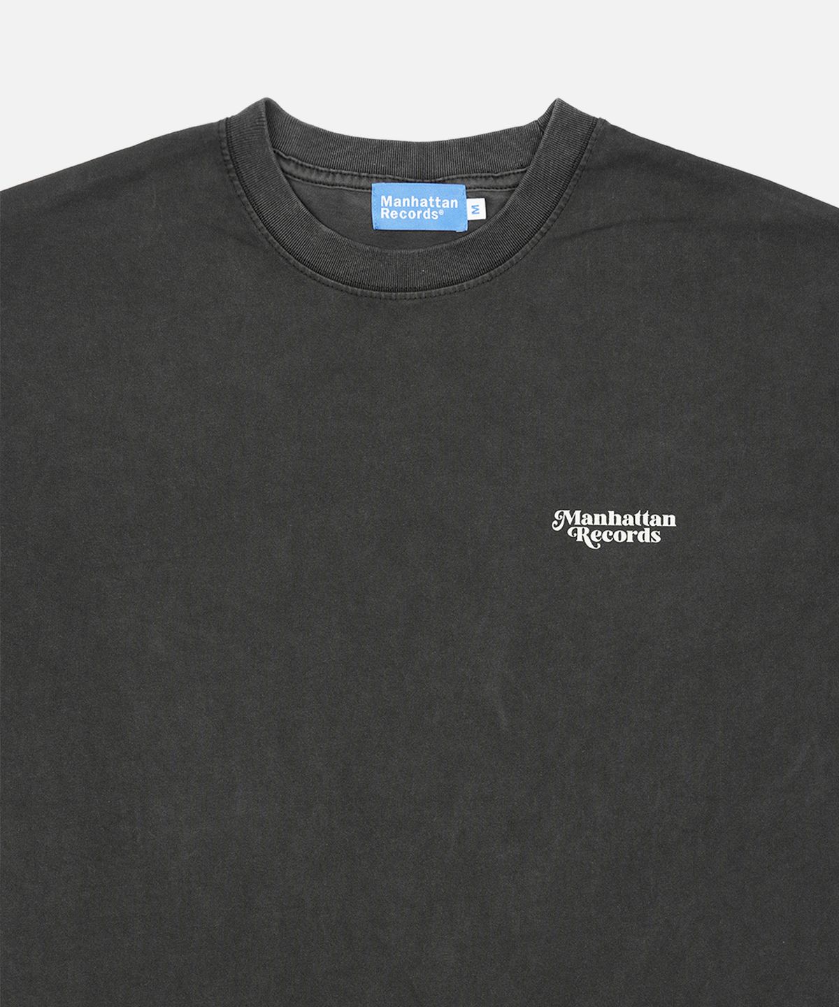 맨하탄레코즈(MANHATTAN RECORDS) MR Pigment Round Logo Tee - Charcoal