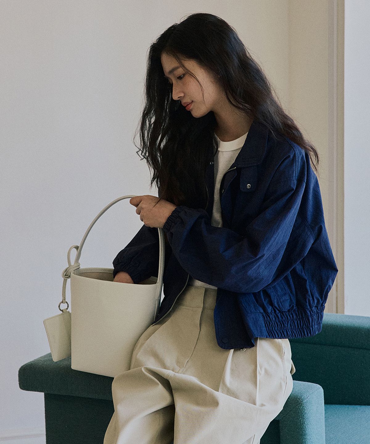 넛넛(NUTNUT) Leather Bucket Bag - WHITE