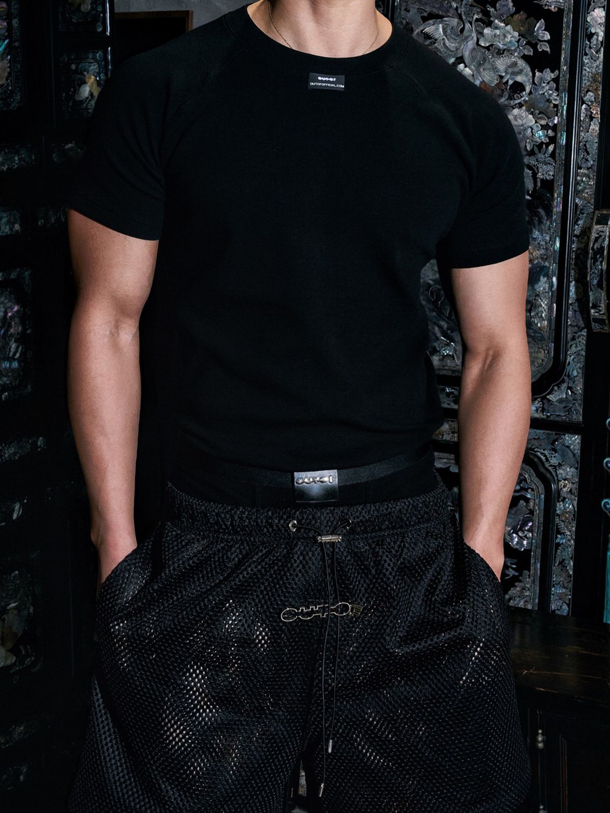 아웃오브(OUTOF) Relaxed Mesh Shorts