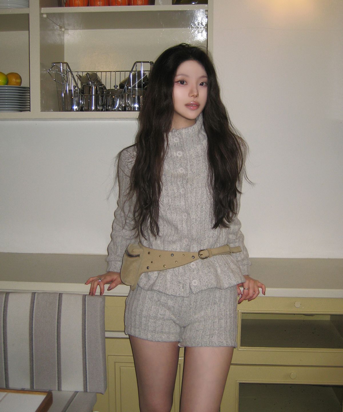 넛넛(NUTNUT) Suede Studded Pocket Belt Bag - BEIGE