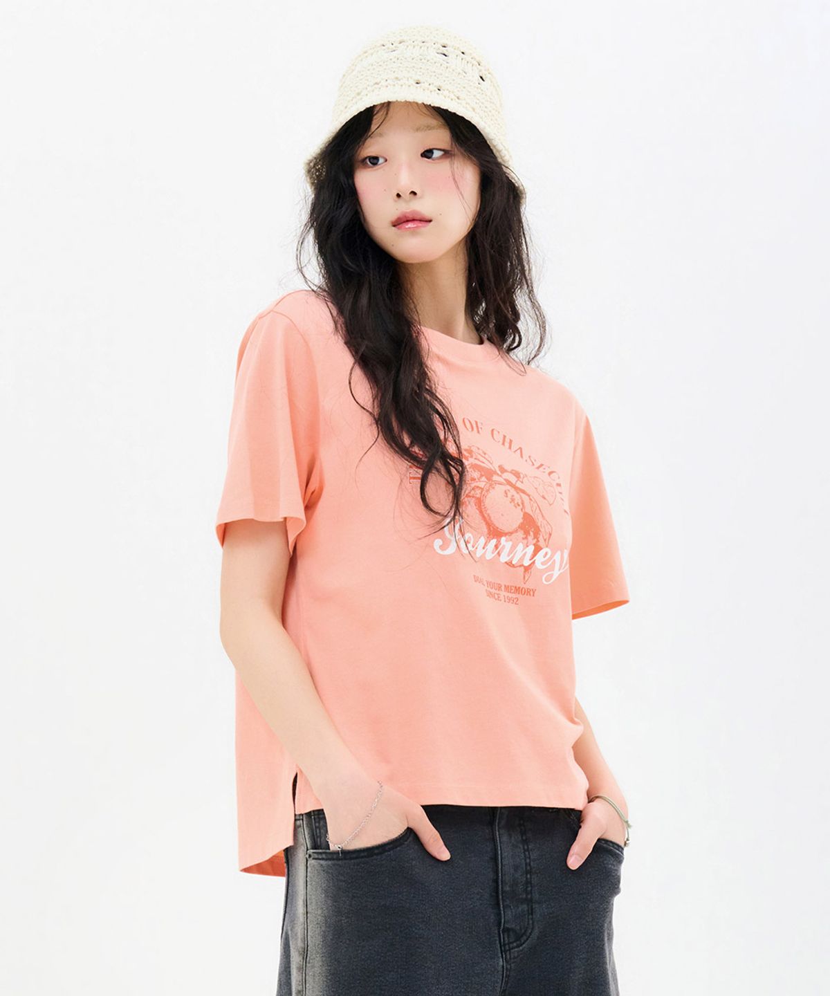체이스컬트(CHASECULT) 여성 과일 드로잉 반팔 티셔츠-FBZG5852C0K