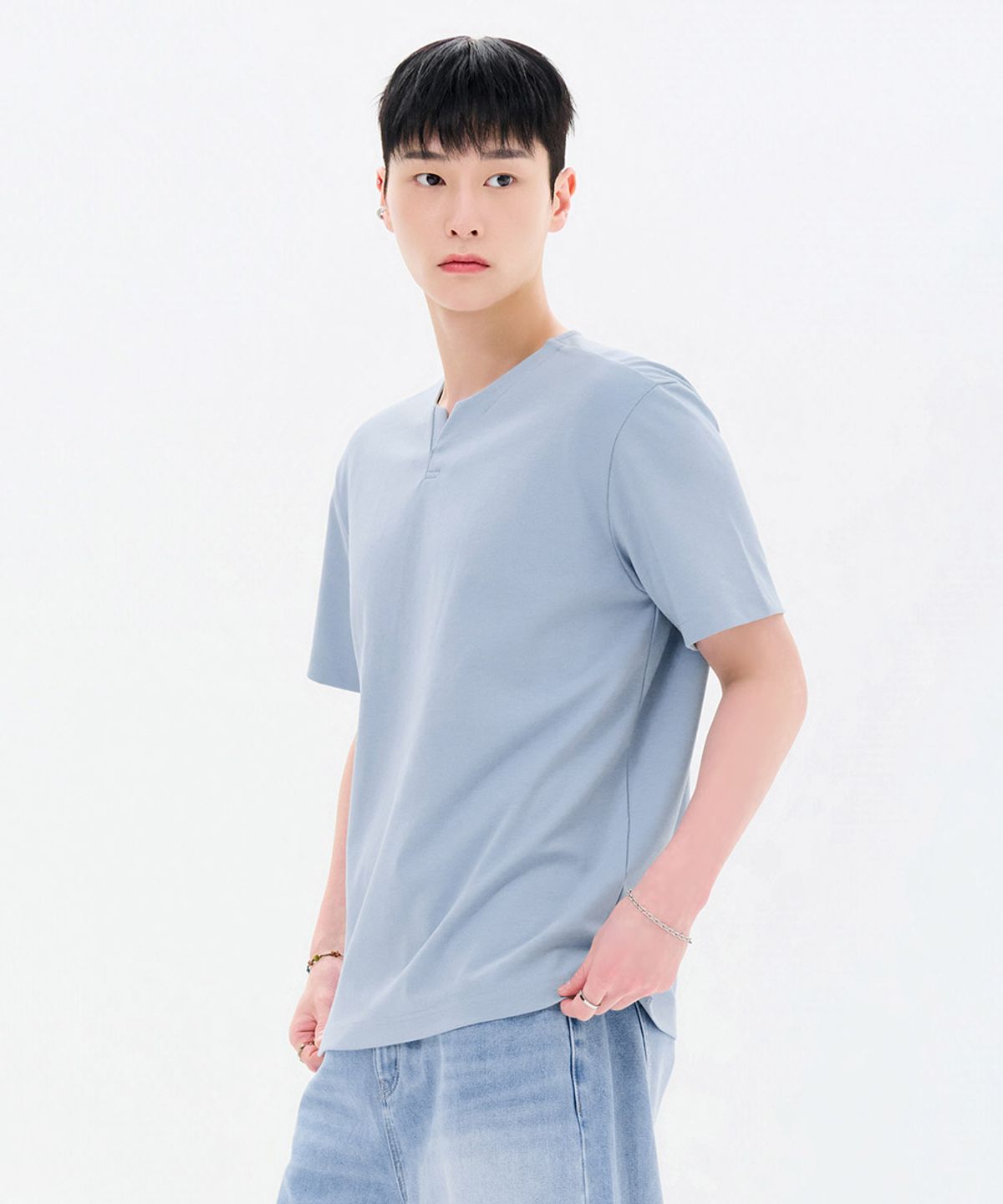 체이스컬트(CHASECULT) 남성 넥변형 반팔 티셔츠-FBZK5807C0D