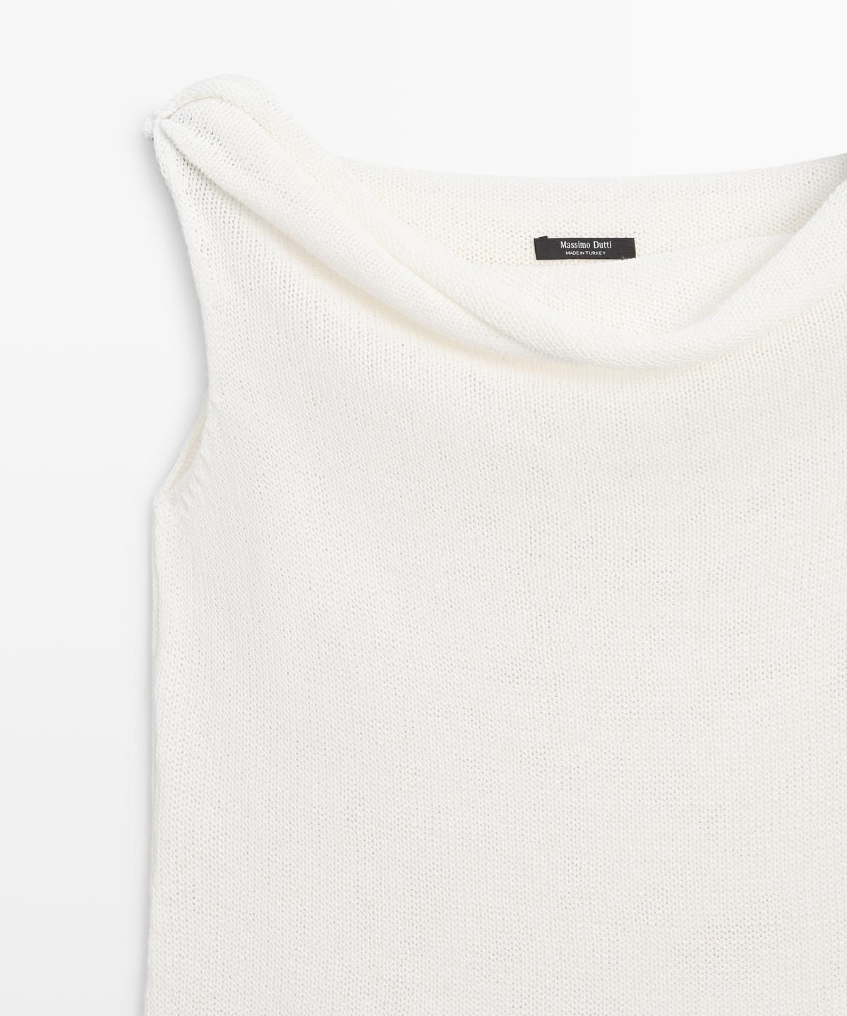 마시모두띠(MASSIMO DUTTI) 리브드 스트랩리스 니트 탑