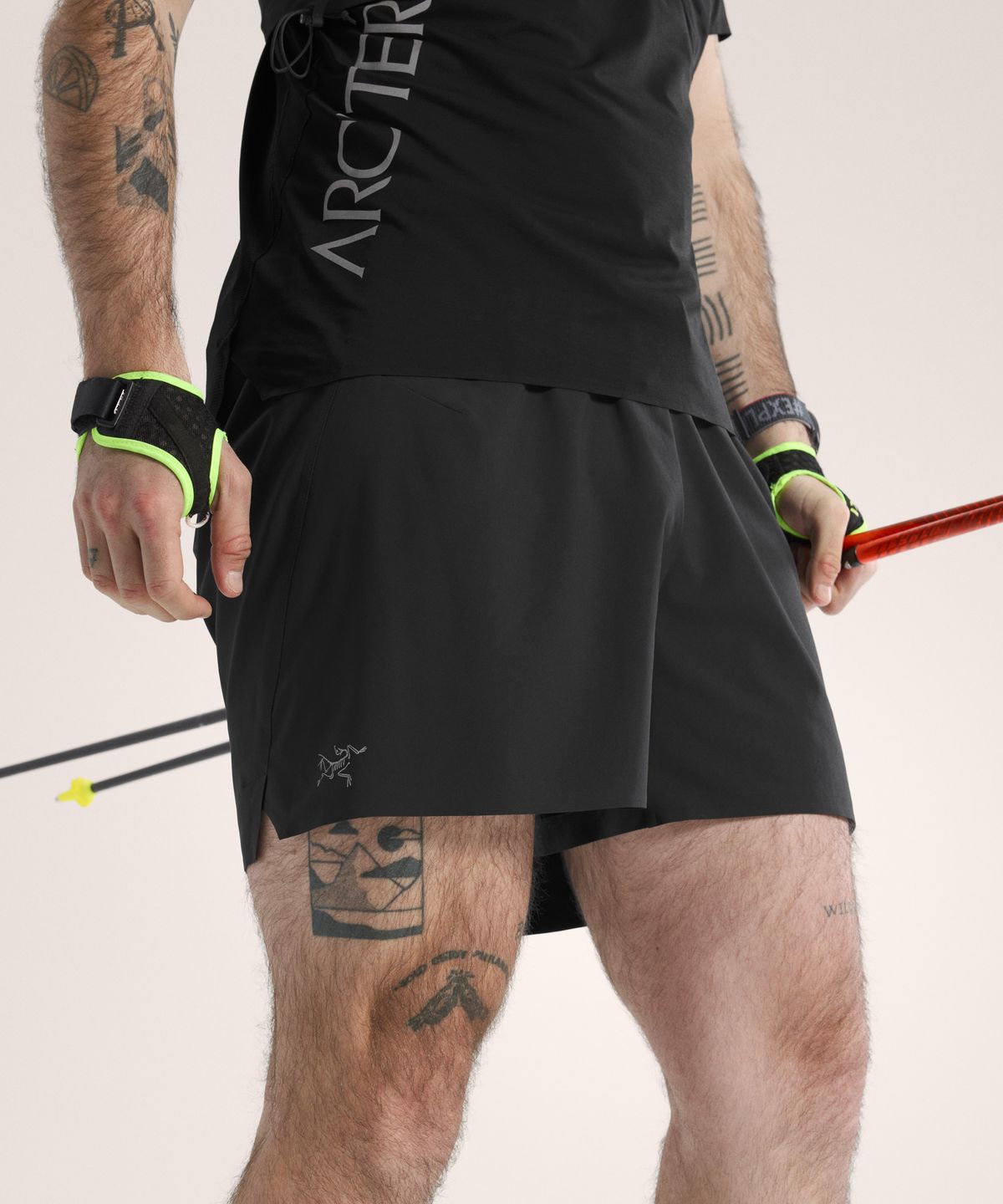 아크테릭스(ARCTERYX) 노반 쇼츠 5인치 남성 - BLACK / APQSM10614
