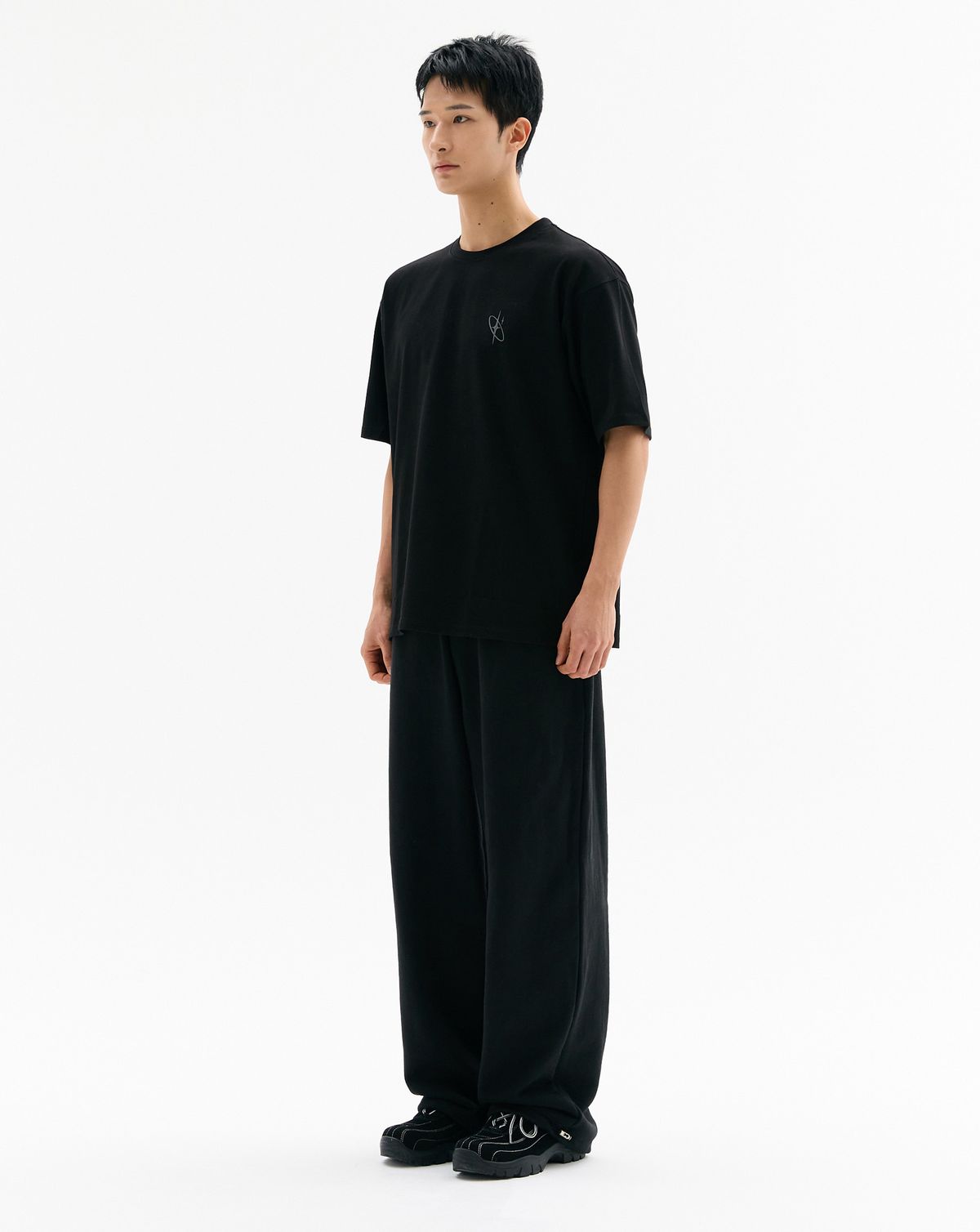 블루잉(BLUEING) BLUEING SCOTCH SIMBOL LOGO TEE [WHITE, BLACK]