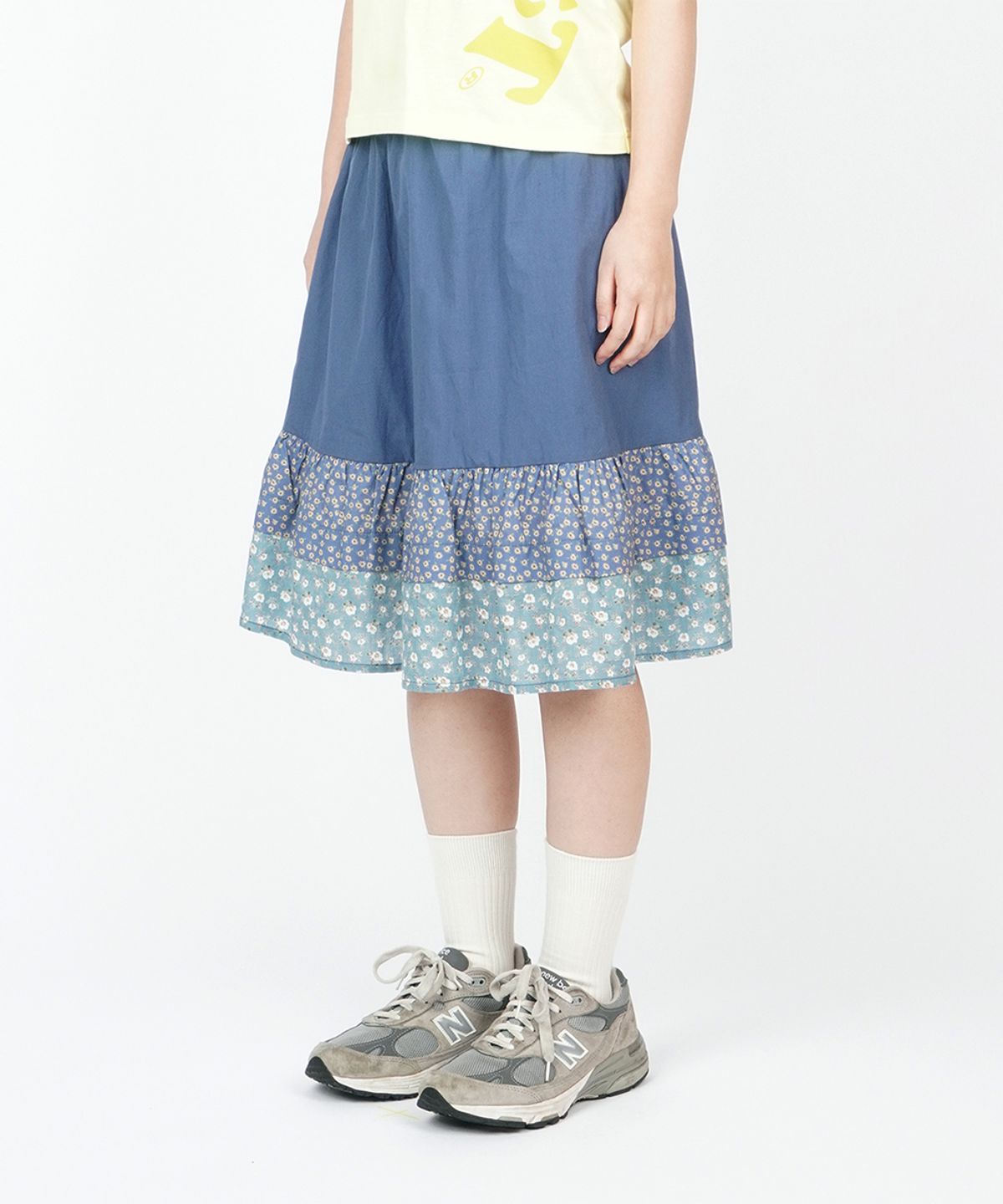 써넥트(SUNNECT) Floral Tiered Skirt - Navy