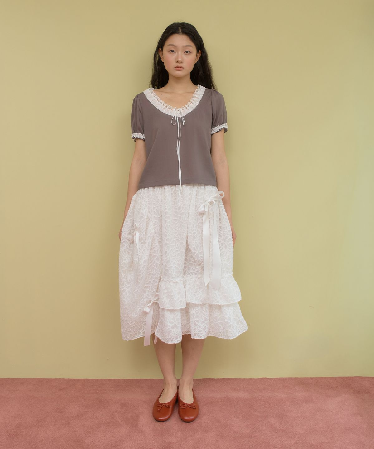 센뉴(SENUE) Floral Sheer Ruffle Ribbon Skirt (WHITE)