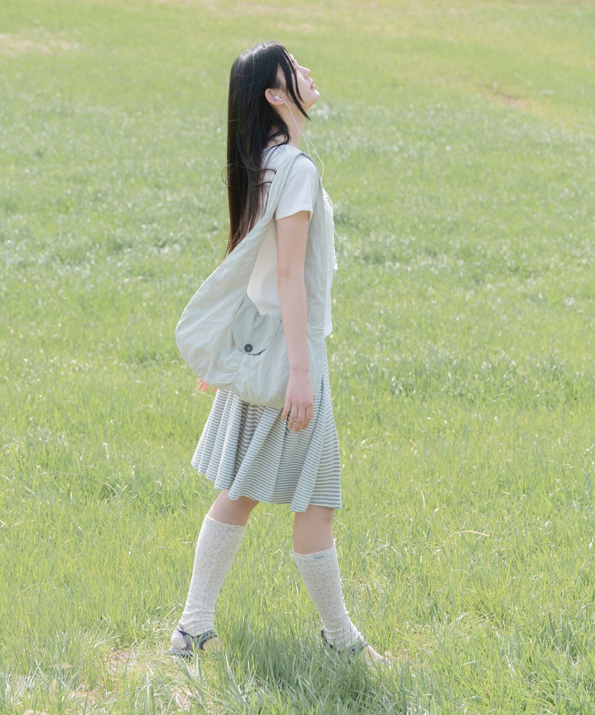 오헤시오(OHESHIO) STRIPE FLARE MIDI SKIRT, MELANGE GRAY