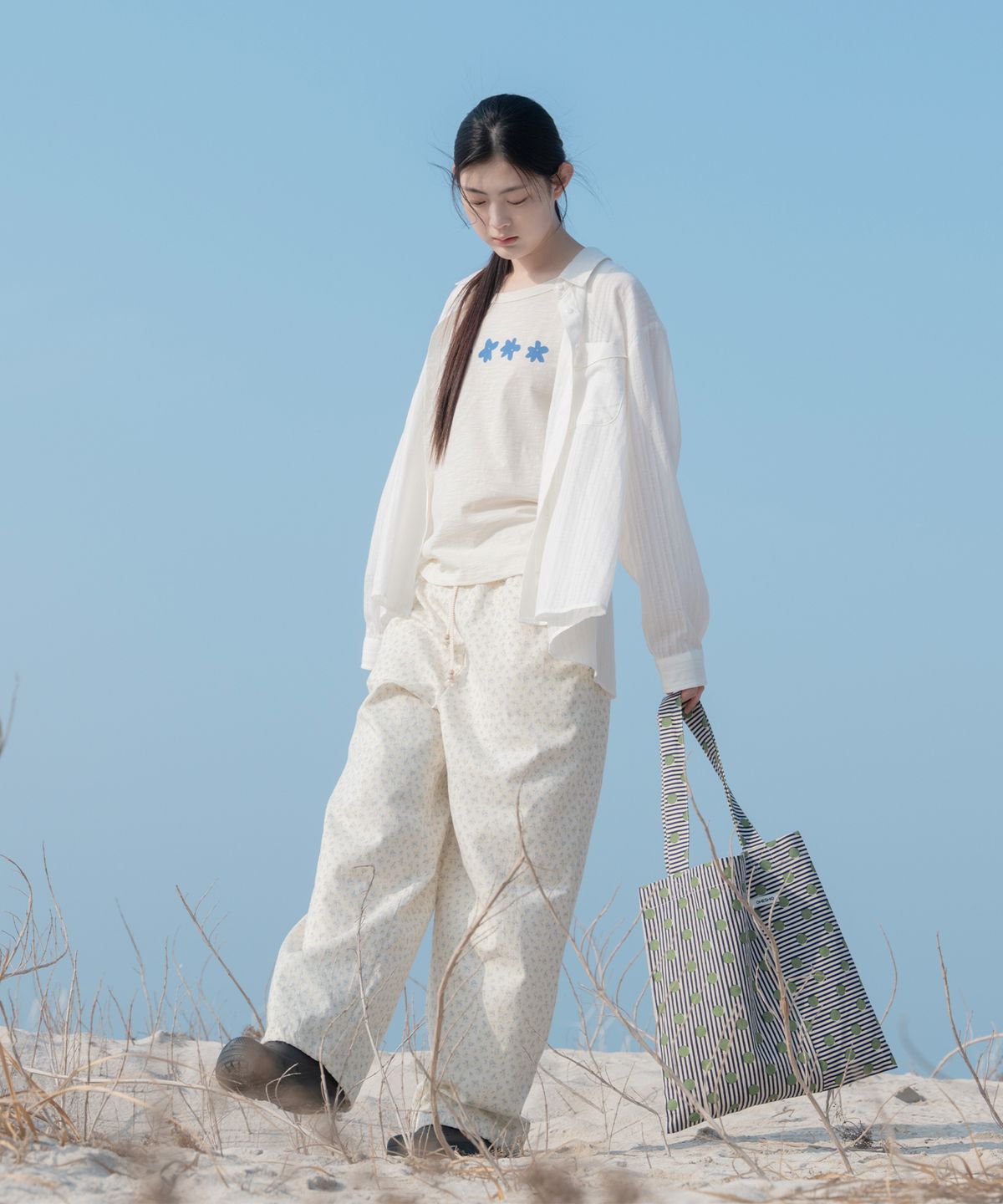 오헤시오(OHESHIO) FLORAL WIDE BANDING PANTS, WHITE