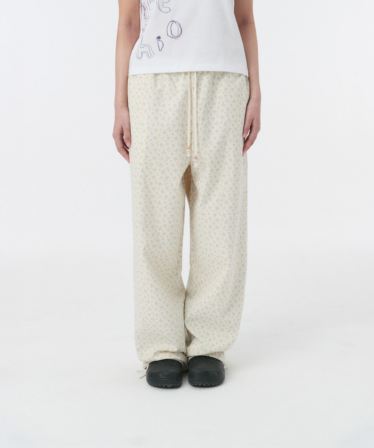 오헤시오(OHESHIO) FLORAL WIDE BANDING PANTS, WHITE