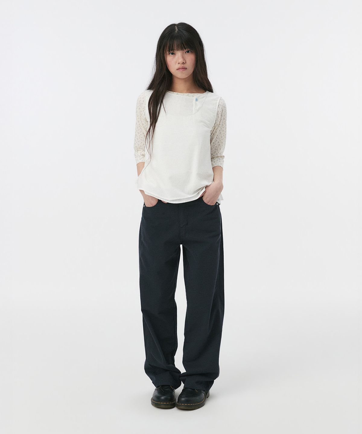 오헤시오(OHESHIO) BUTTON LAYERED SLEEVELESS BLOUSE, WHITE