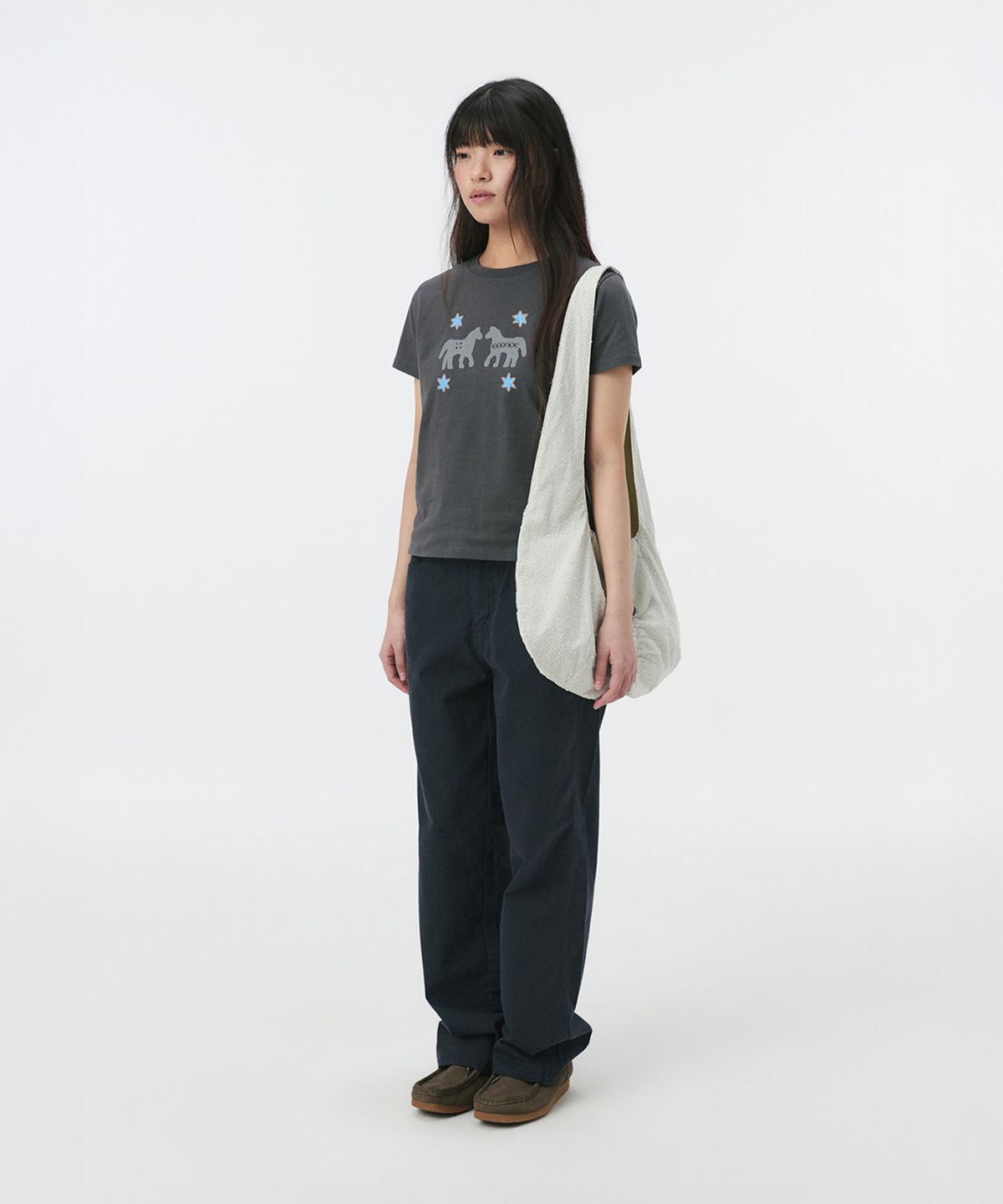 오헤시오(OHESHIO) TWIN PONY CROP T-SHIRT, CHARCOAL