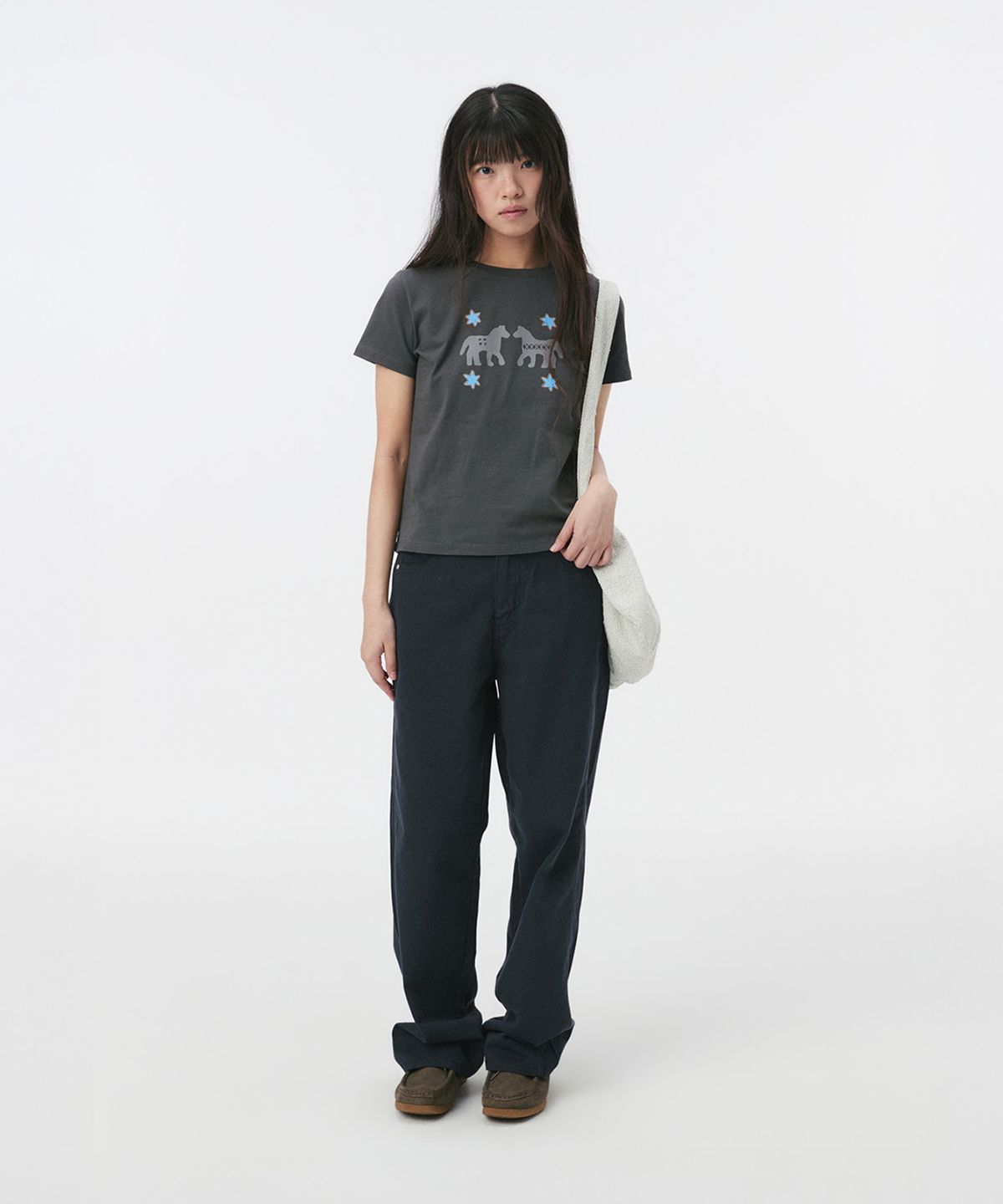 오헤시오(OHESHIO) TWIN PONY CROP T-SHIRT, CHARCOAL