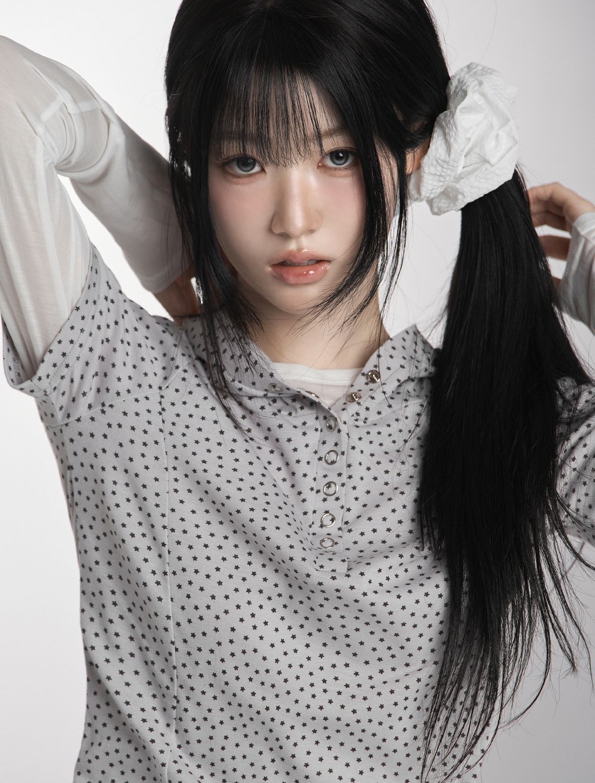 루프(LOOXP) 스냅 버튼 절개라인 후드 반팔티 그레이(별)