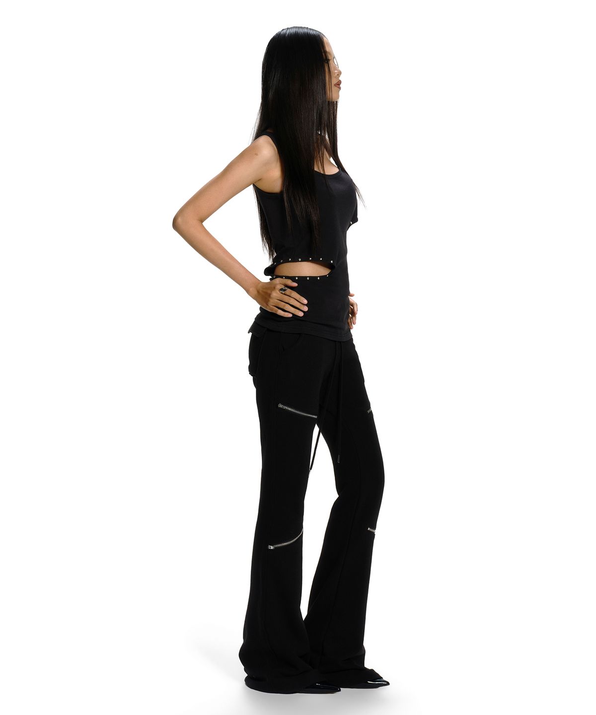 이양(EYANG) ZIPPER LINE BOOTS CUT SWEATPANTS BLACK