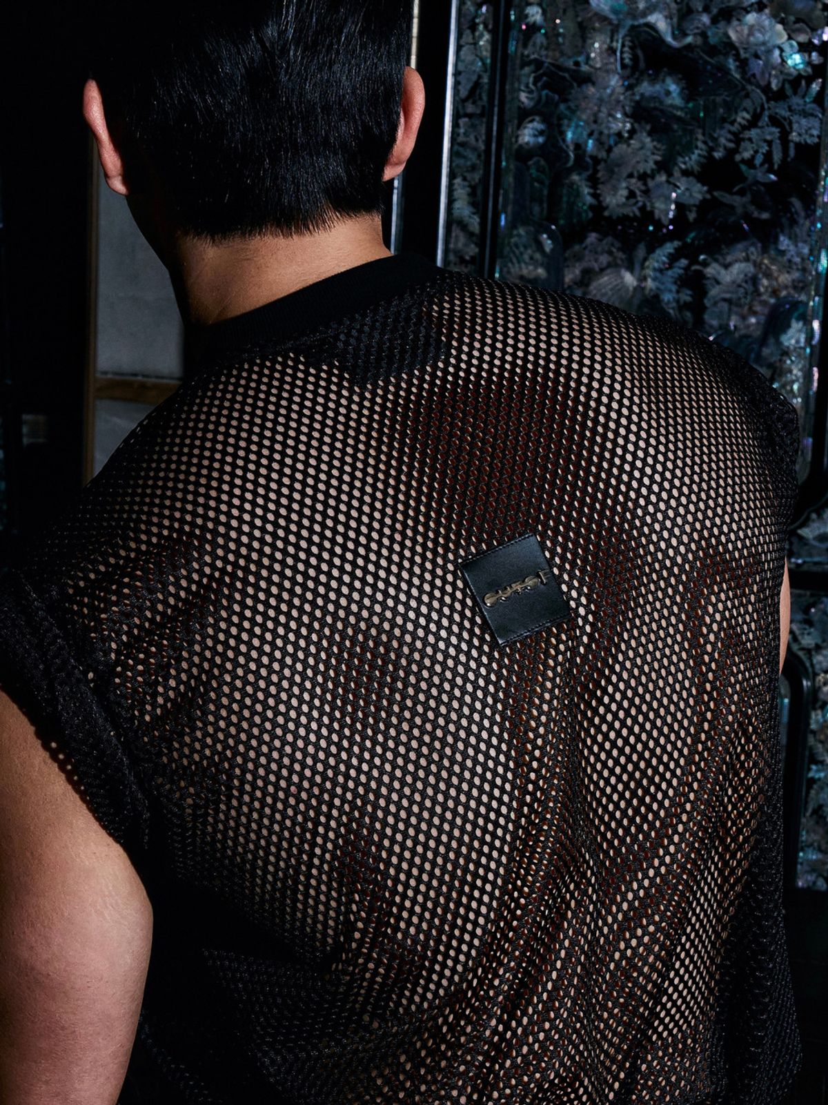 아웃오브(OUTOF) Oversized Mesh Sleeveless