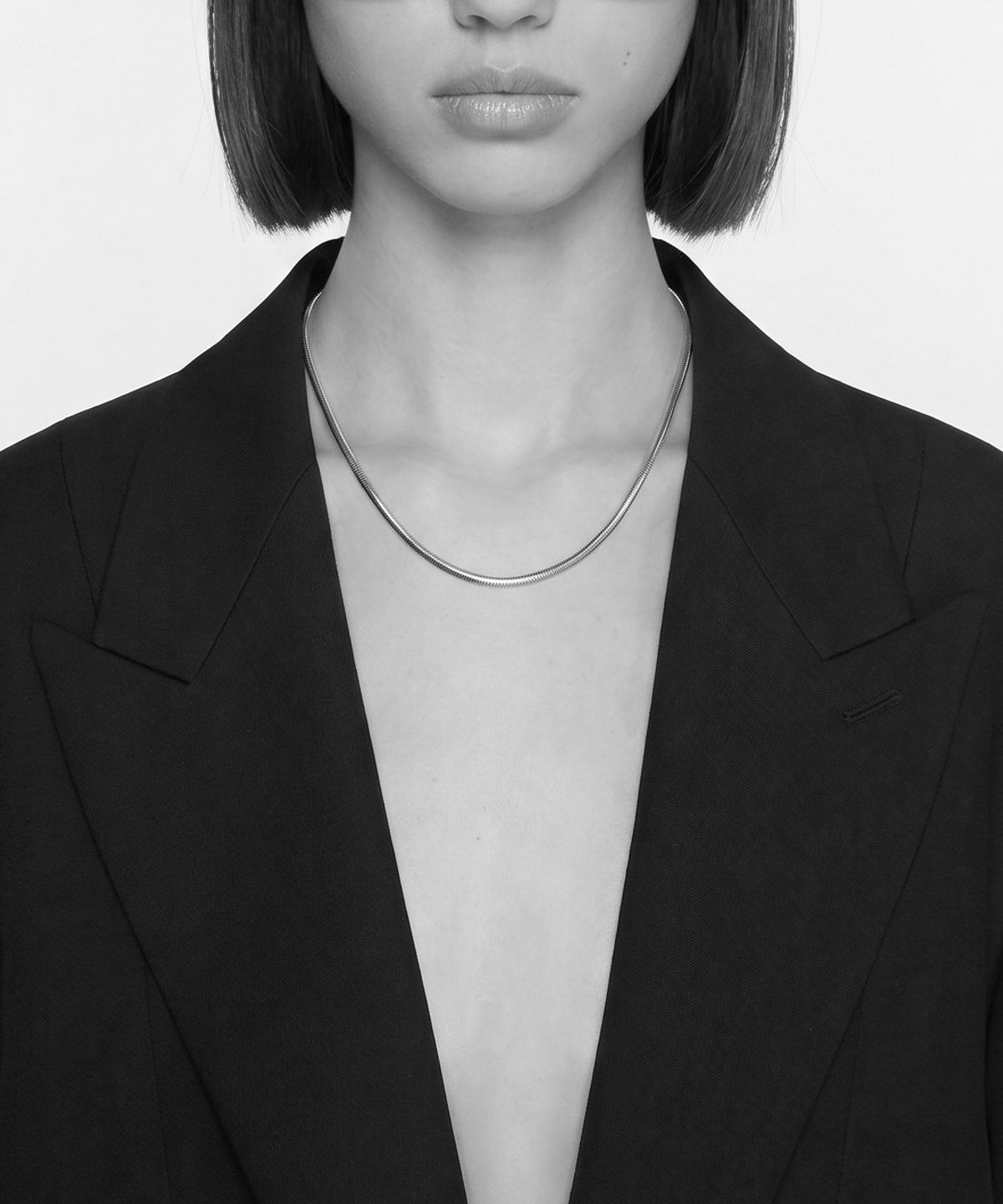 밋맷밋(MEETMETMEET) Sleek Necklace
