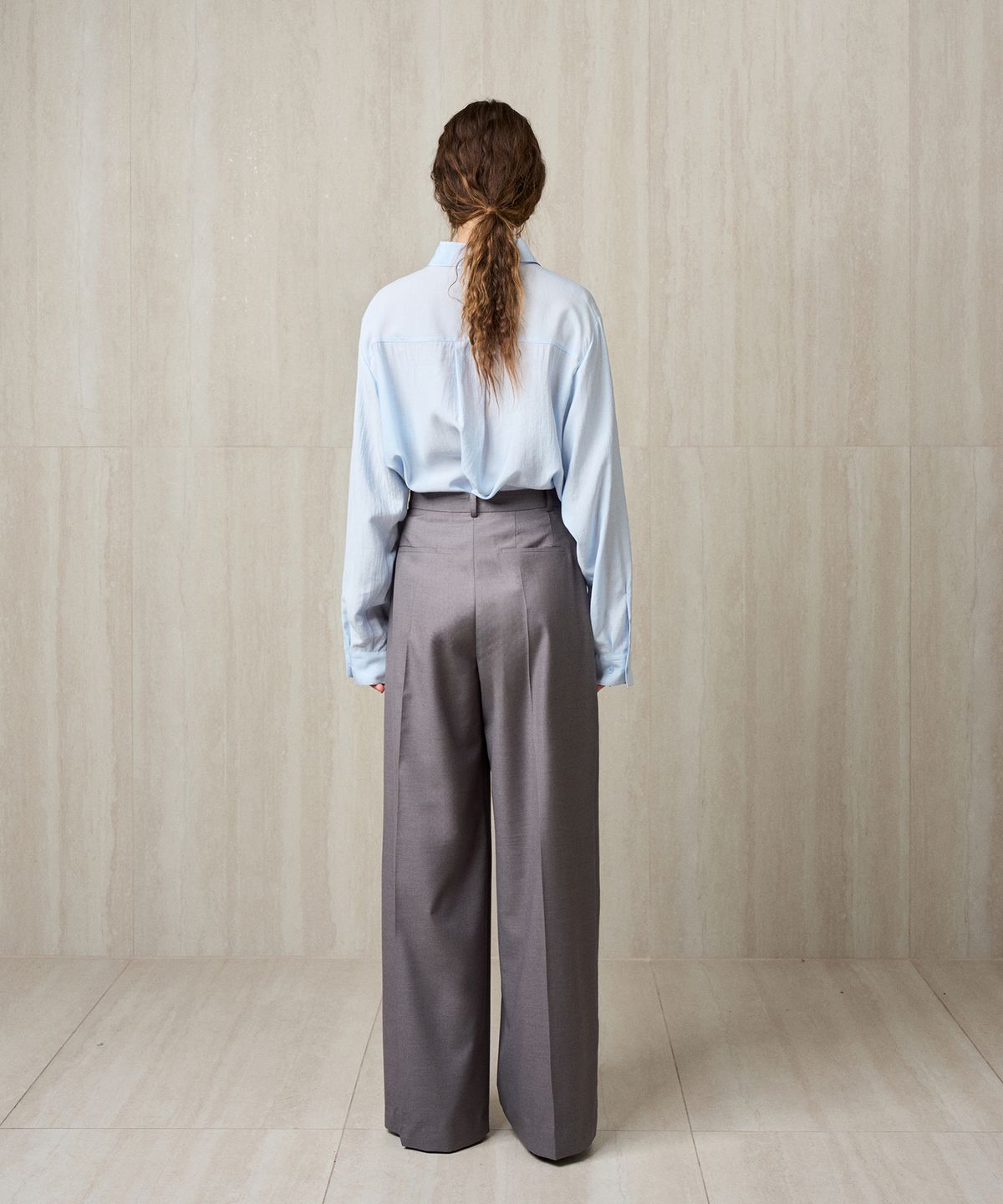리이(RE RHEE) PLEATED WIDE TROUSERS GRAY