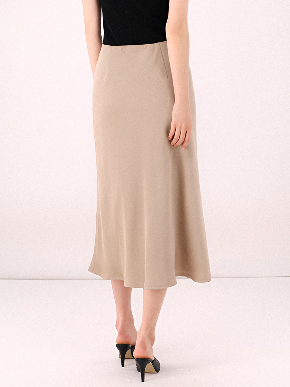 아쿠드(ACUD) Satin A-line Skirt _D.Beige