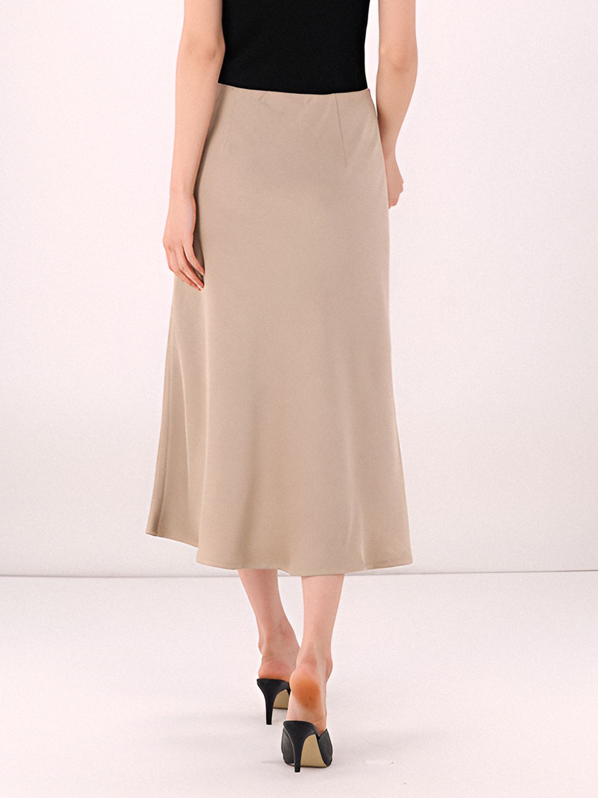 아쿠드(ACUD) Satin A-line Skirt _D.Beige
