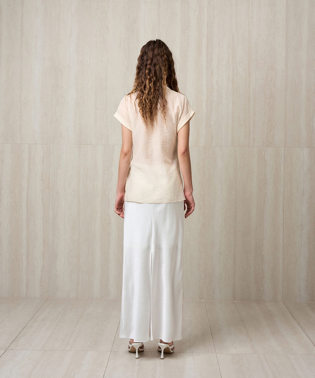리이(RE RHEE) SHEER TIE WAIST SHIRT CREAM