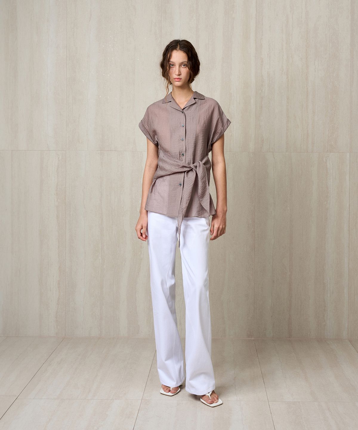 리이(RE RHEE) SHEER TIE WAIST SHIRT CHARCOAL